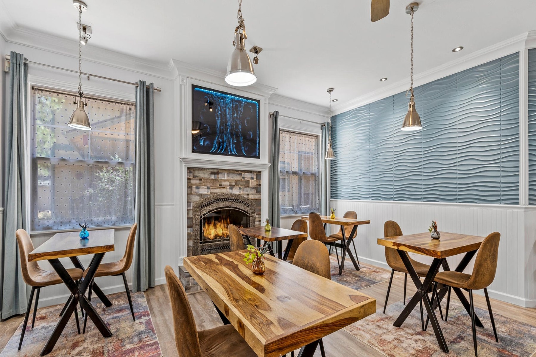  303 W Juniper Avenue  Flagstaff, AZ - 物件實景