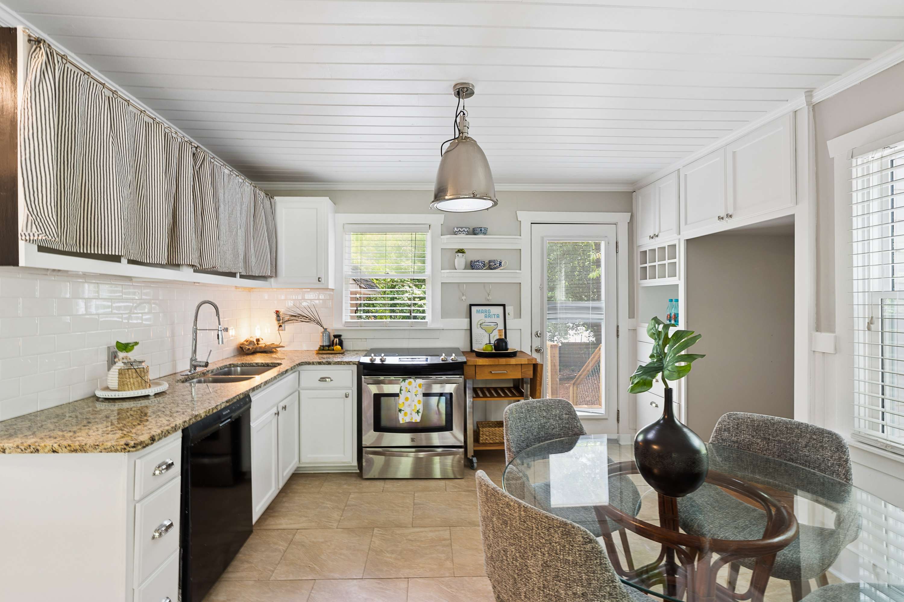  Charming Bungalow in Sought-After West Midtown - 物件實景