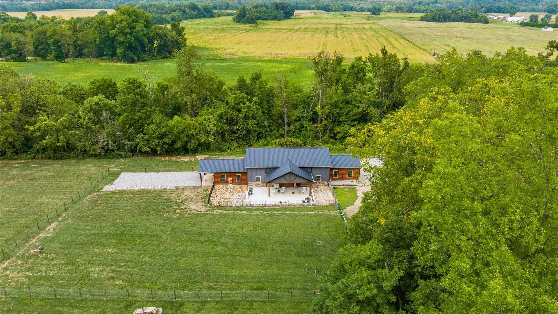 Frazeysburg, Ohio, 43822, United States, 3 Bedrooms Bedrooms, ,2 BathroomsBathrooms,Residential,For Sale,1942173