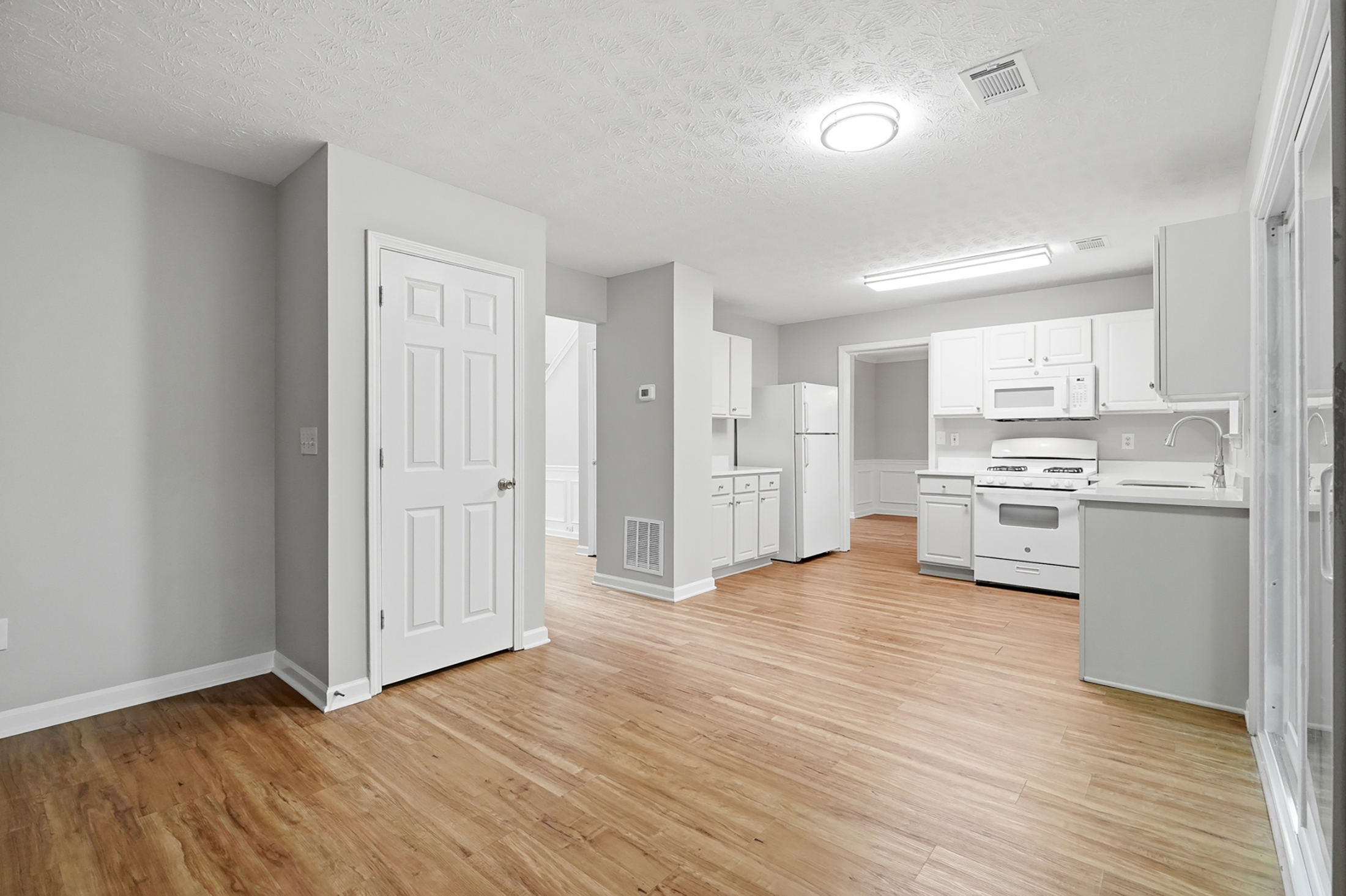  Private Cul-de-Sac Retreat in a Prime Alpharetta Swim Community - 物件實景