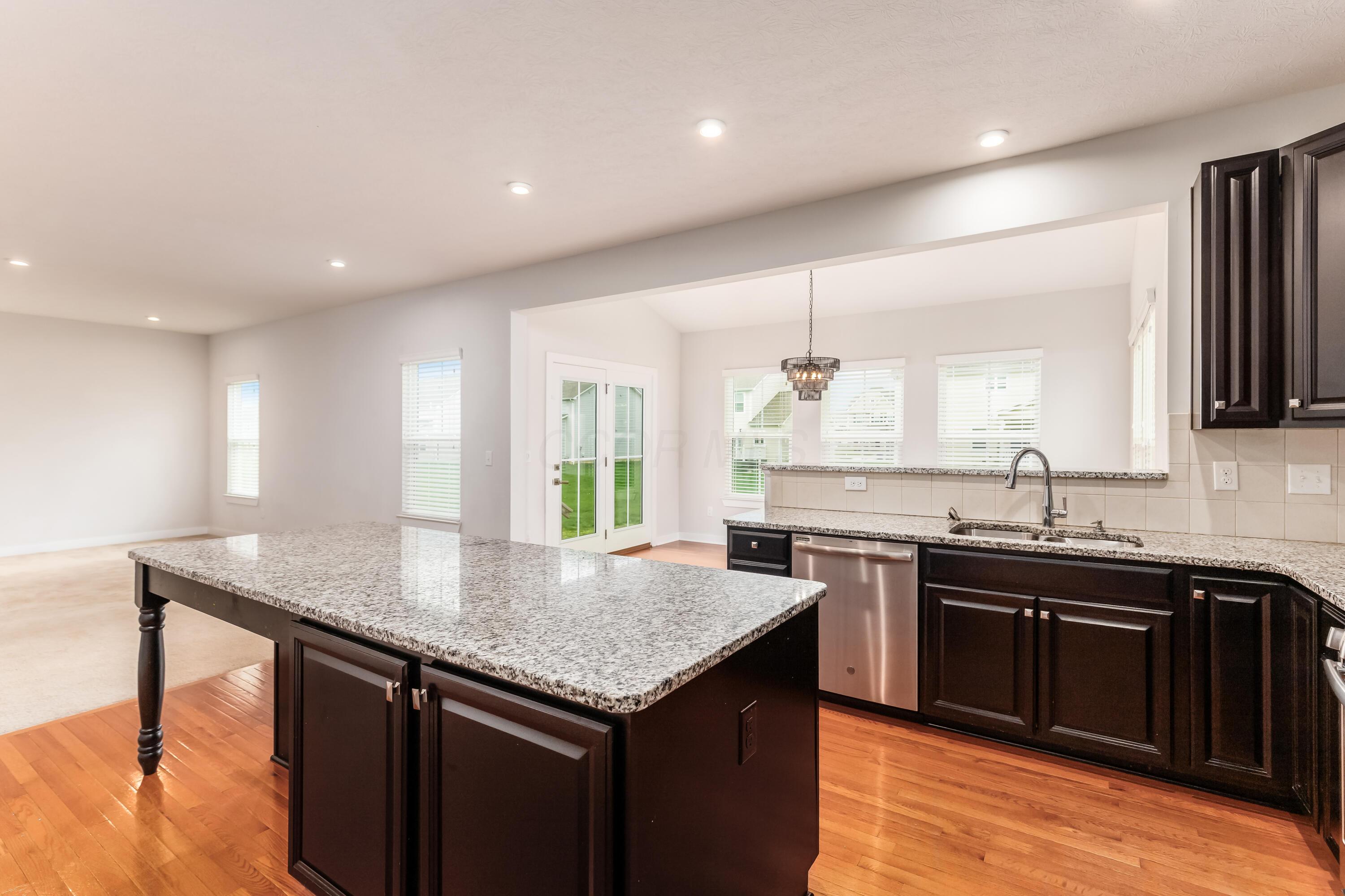 Lewis Center, Ohio, 43035, United States, 4 Bedrooms Bedrooms, ,4 BathroomsBathrooms,Residential,For Sale,1778404