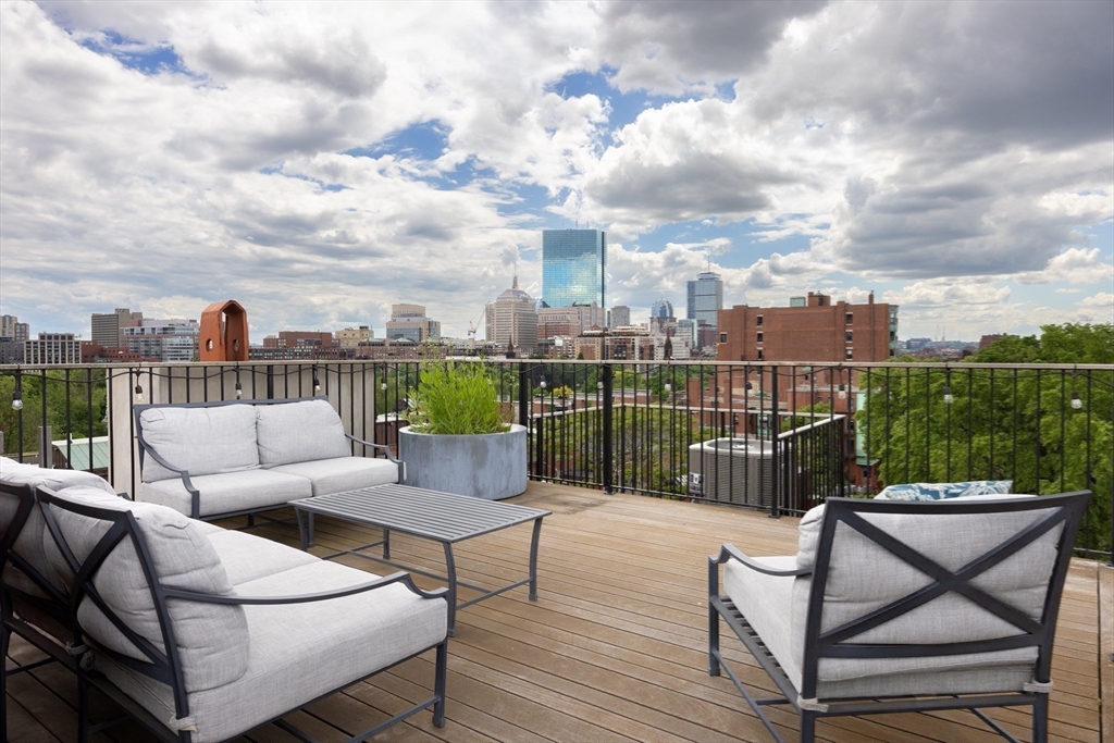 Boston, Massachusetts, 02108, United States, 5 Bedrooms Bedrooms, ,6 BathroomsBathrooms,Residential,For Sale,1950869