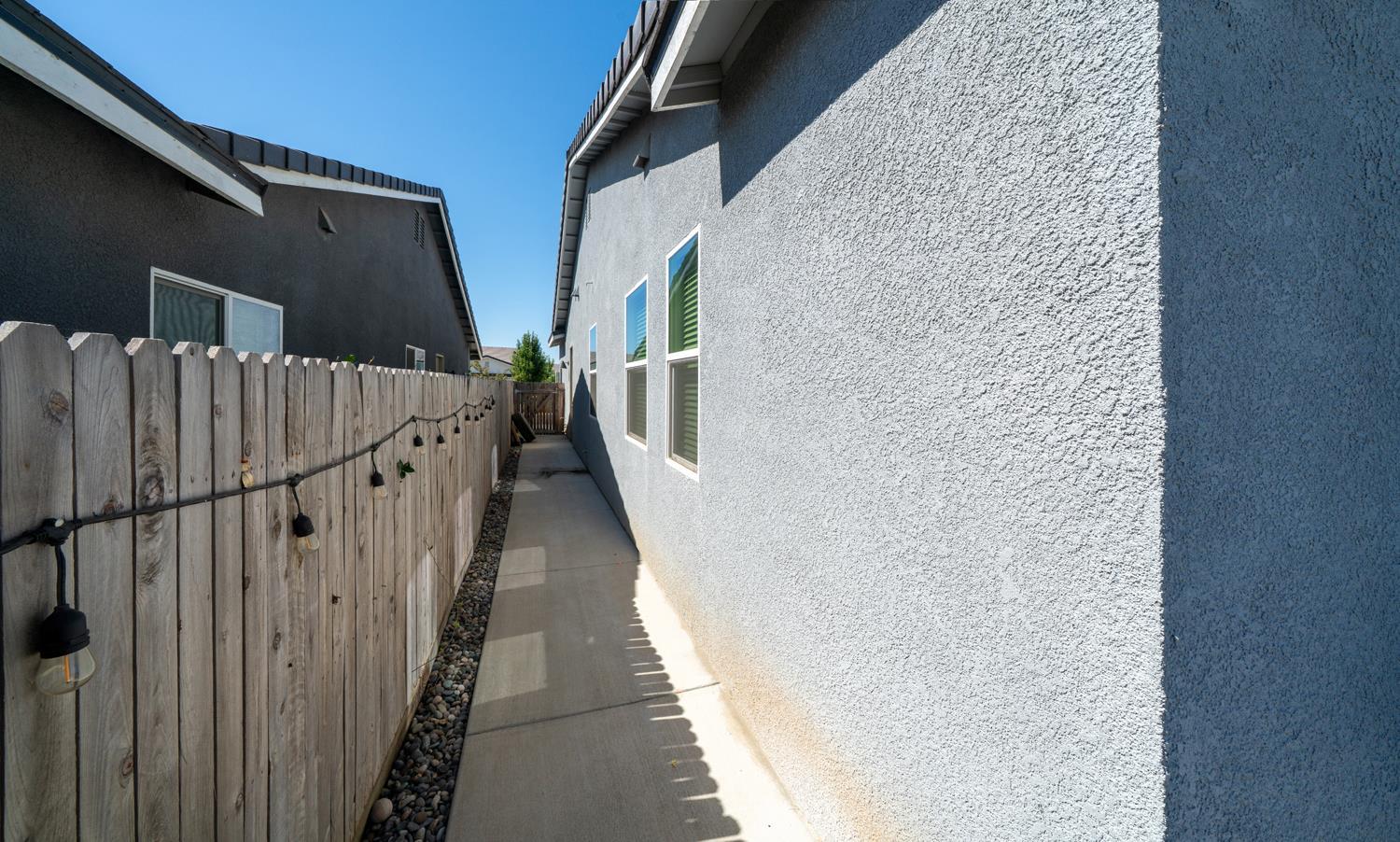 Madera, California, 93636, United States, 4 Bedrooms Bedrooms, ,2 BathroomsBathrooms,Residential,For Sale,1937583