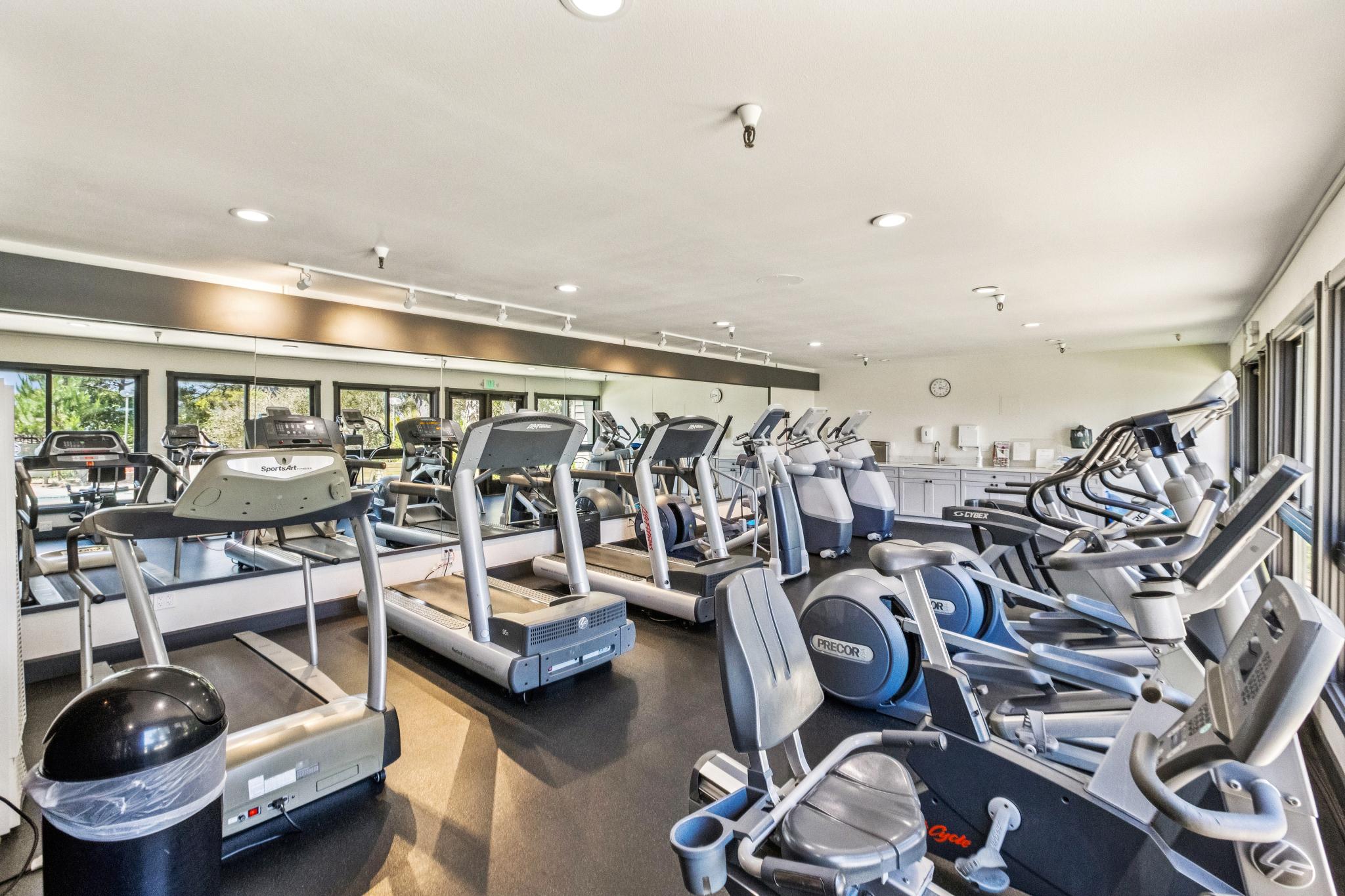  Top floor panoramic view remodeled condo - 物件實景