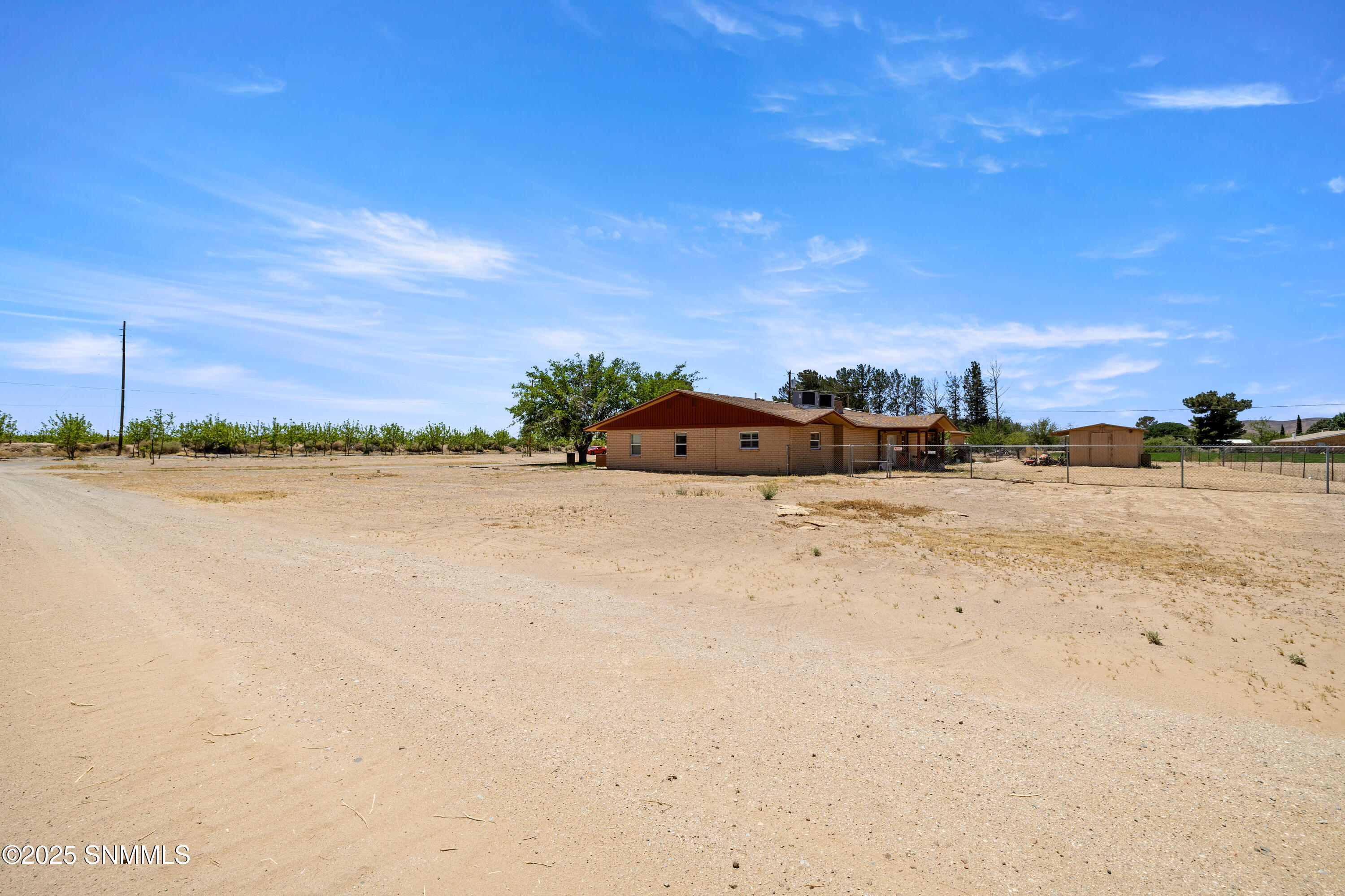 Las Cruces, New Mexico, 88007, United States, 4 Bedrooms Bedrooms, ,3 BathroomsBathrooms,Residential,For Sale,1796237
