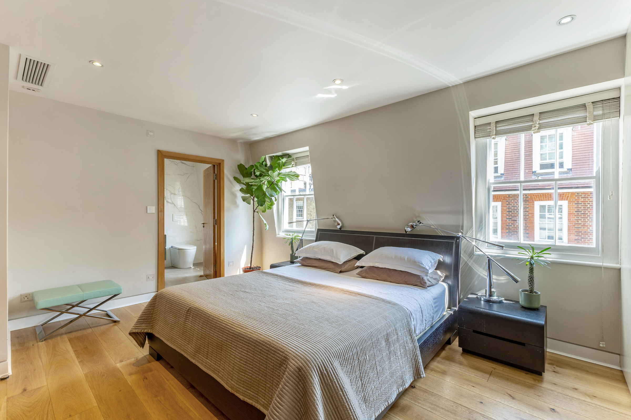 Three-Bedroom Mews House with a Rare Roof Terrace on Pavilion Road - 物件實景