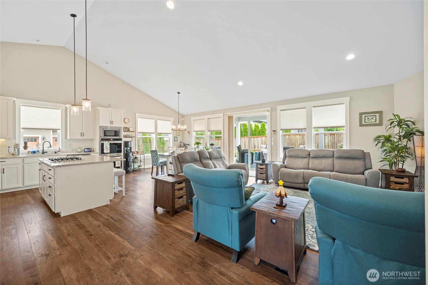 Ferndale, Washington, 98248, United States, 4 Bedrooms Bedrooms, ,2 BathroomsBathrooms,Residential,For Sale,1919590