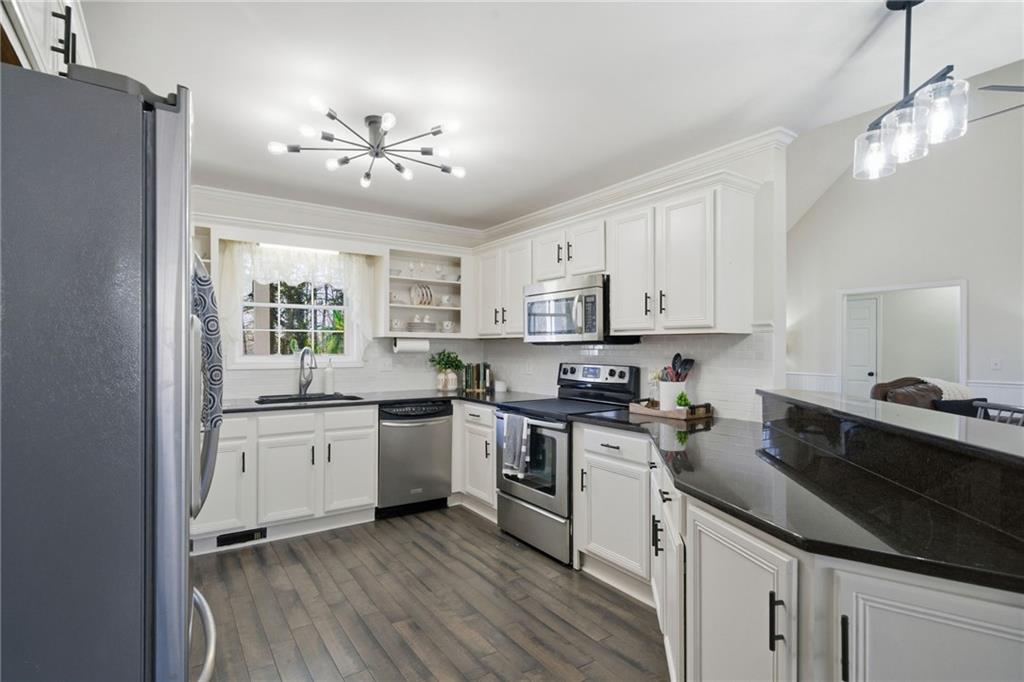 Cumming, Georgia, 30040, United States, 4 Bedrooms Bedrooms, ,3 BathroomsBathrooms,Residential,For Sale,2013824