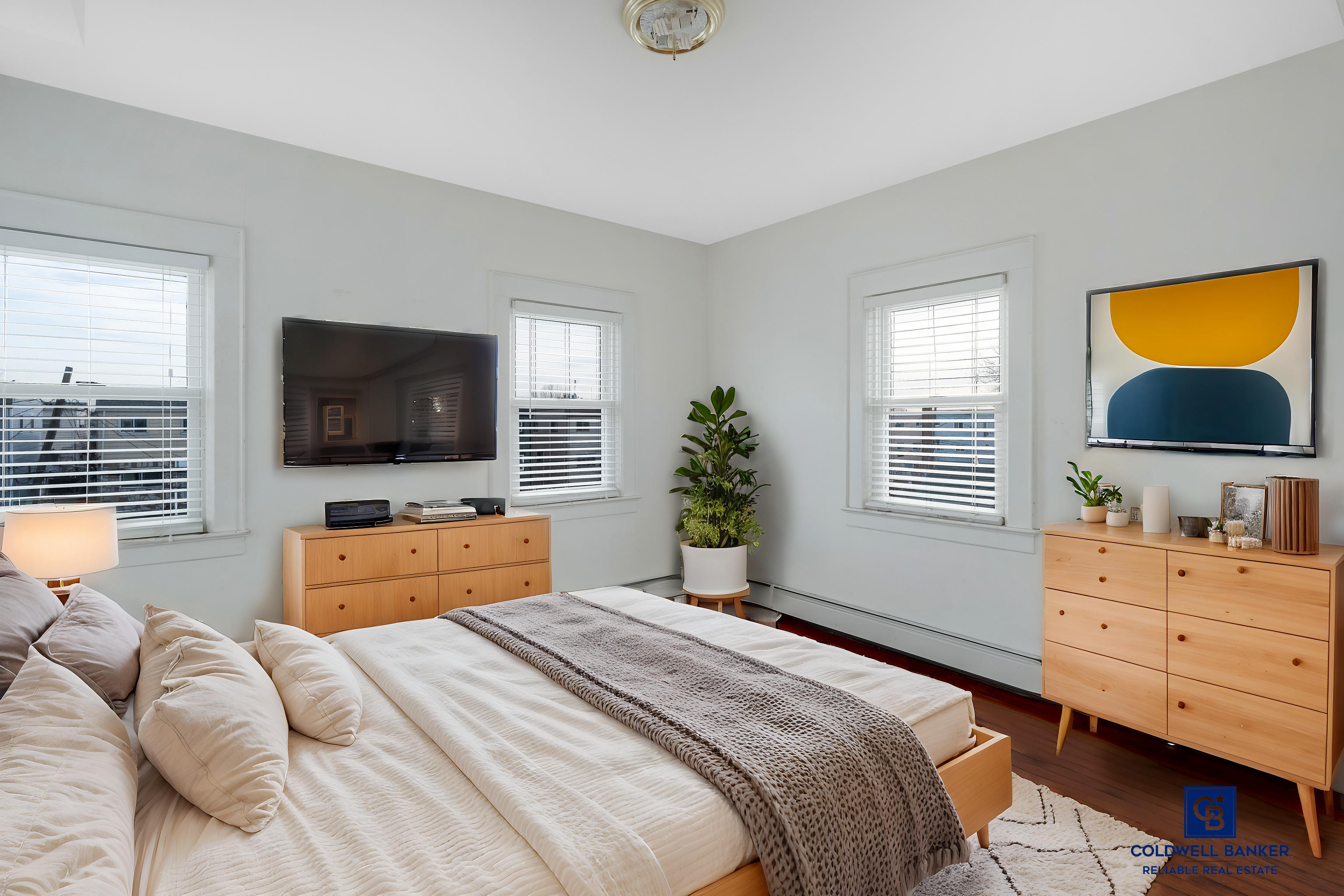 Arverne, New York, 11692, United States, 2 Bedrooms Bedrooms, ,1 BathroomBathrooms,Residential,For Sale,1712093