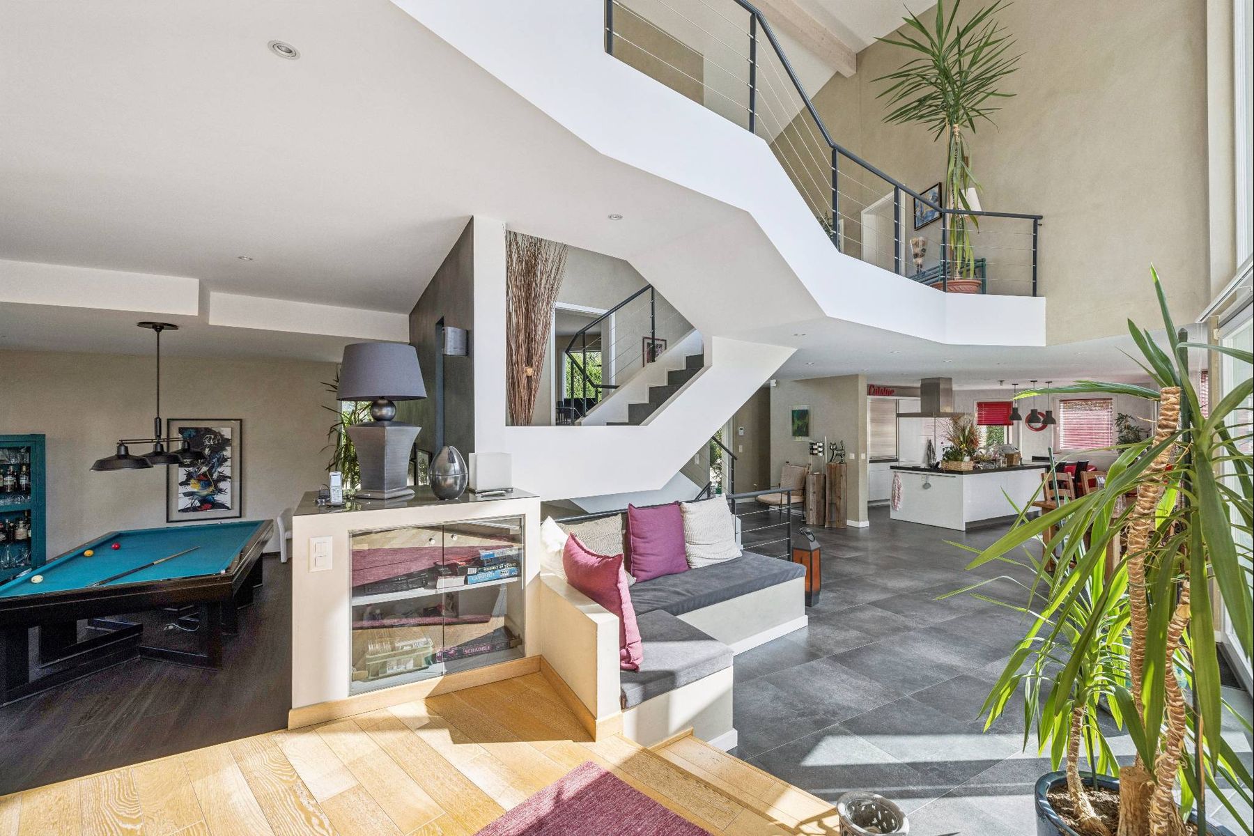  Superb contemporary 9-room villa - 物件實景