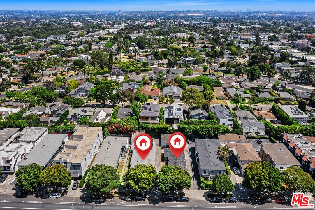 Los Angeles, California, 90066, United States, 7 Bedrooms Bedrooms, ,Residential,For Sale,1867047