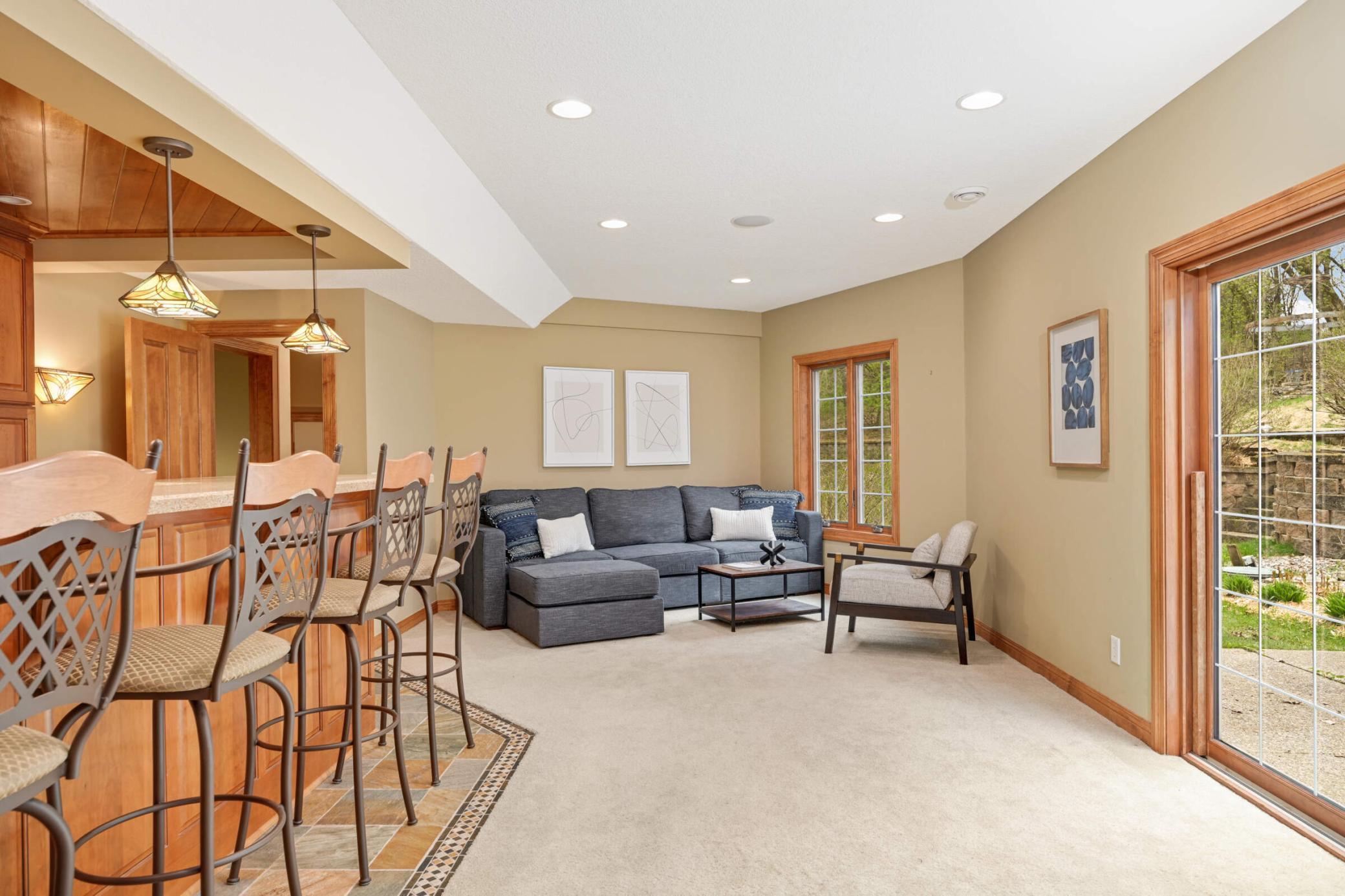 Woodbury, Minnesota, 55129, United States, 5 Bedrooms Bedrooms, ,5 BathroomsBathrooms,Residential,For Sale,1989522