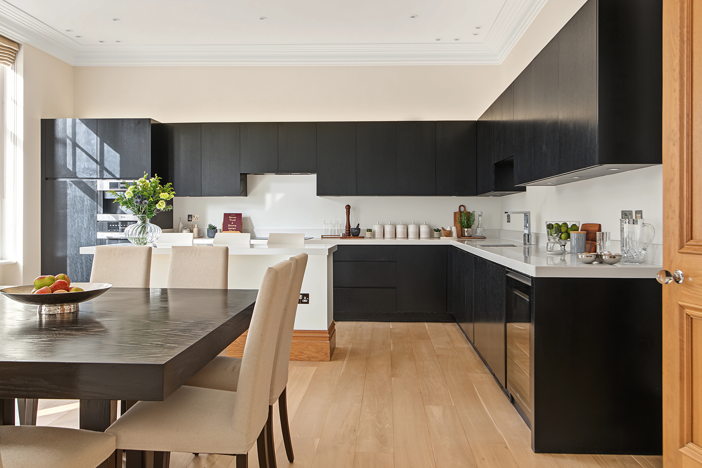  An Elegant Lateral Apartment in Prime Kensington - 物件實景