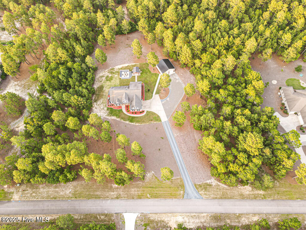West End, North Carolina, 27376, United States, 4 Bedrooms Bedrooms, ,4 BathroomsBathrooms,Residential,For Sale,1877359