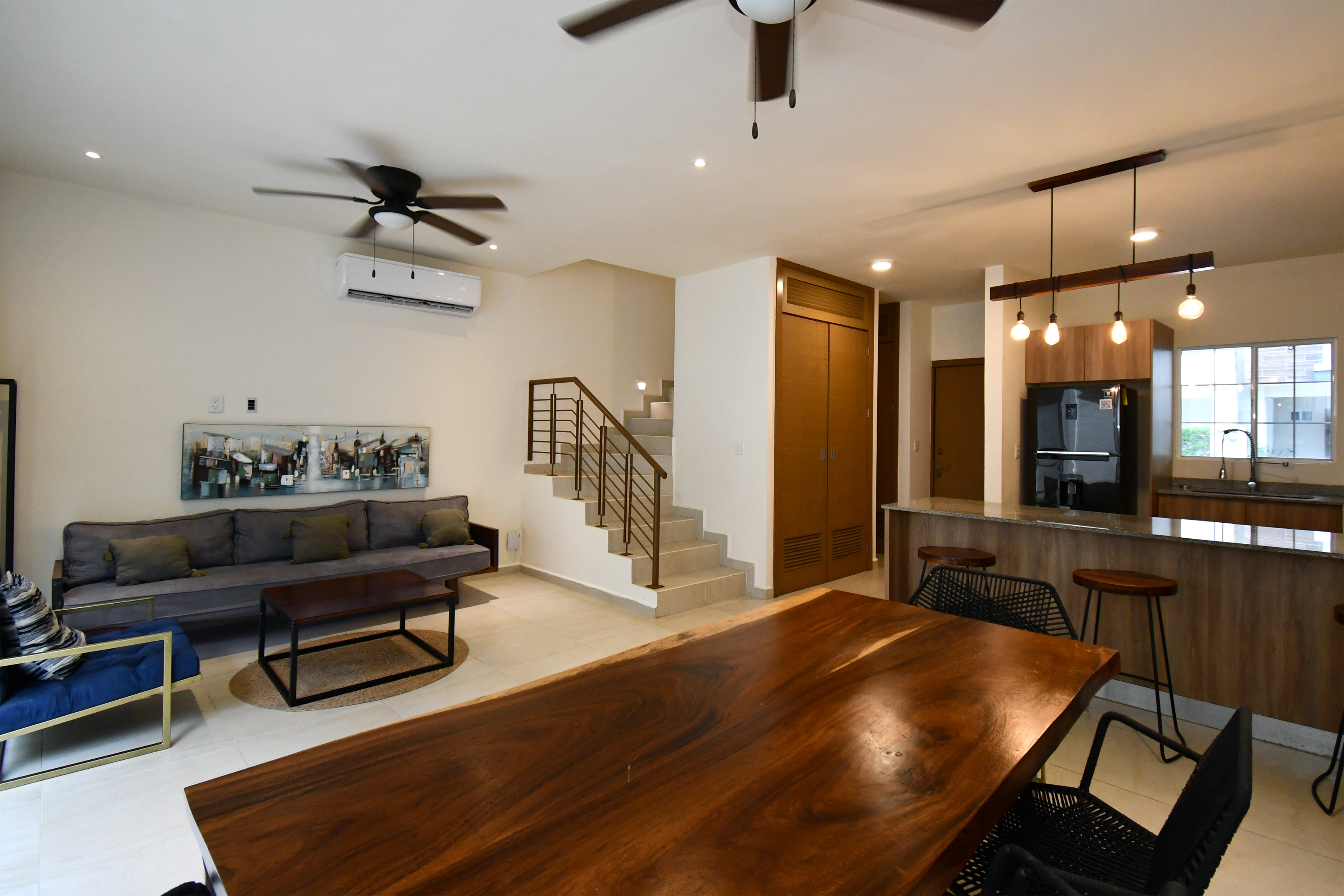  Modern Three-Bedroom Home in Selvanova Coto 3B - 物件實景
