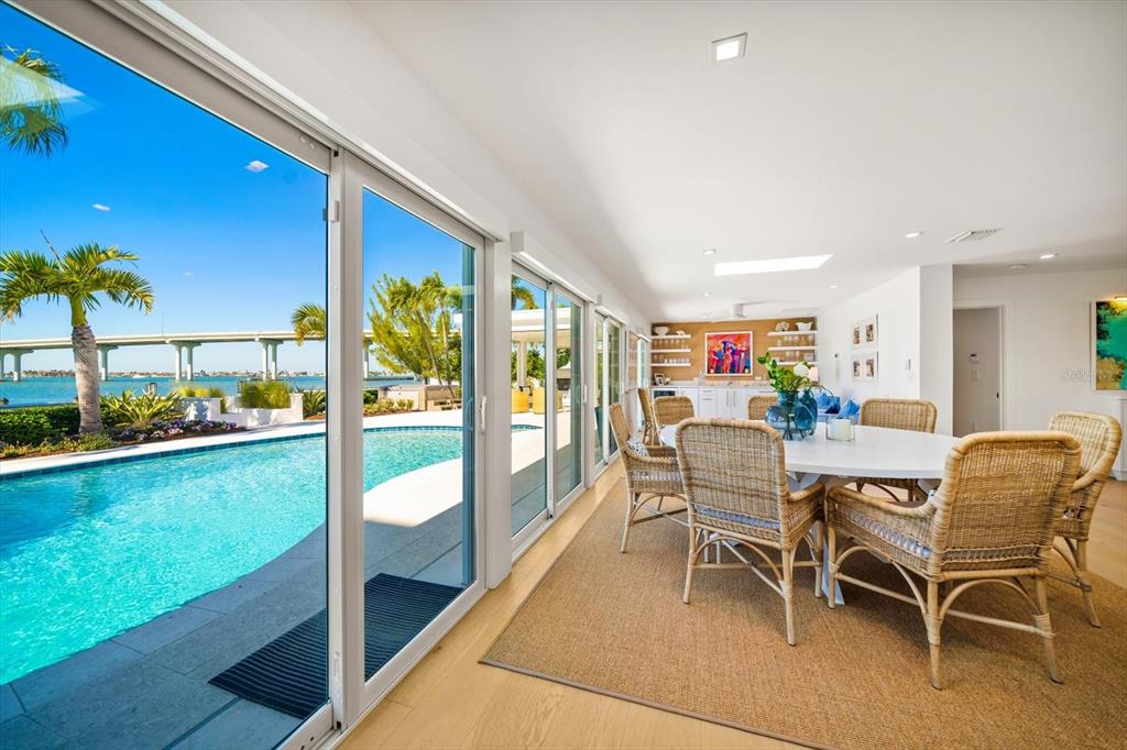 Largo, Florida, 33770, United States, 3 Bedrooms Bedrooms, ,4 BathroomsBathrooms,Residential,For Sale,1989168