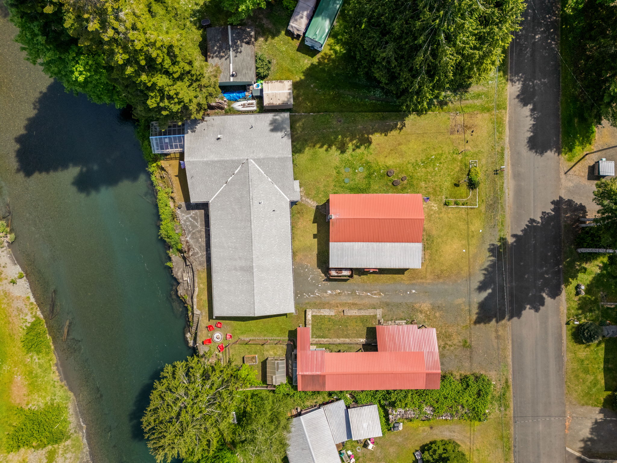  560 Mountain Trail Road, Brinnon, WA 98320 - 物件實景