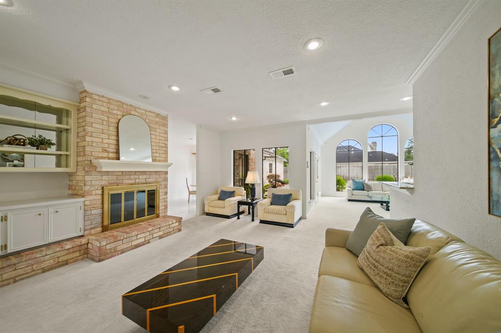 Sugar Land, Texas, 77478, United States, 4 Bedrooms Bedrooms, ,7 BathroomsBathrooms,Residential,For Sale,1778214