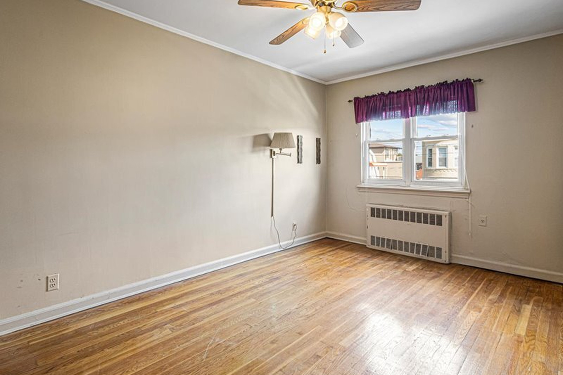  1016 71st Street, Brooklyn, NY, 11228 - 物件實景