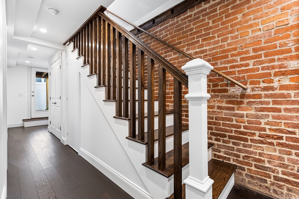 Boston, Massachusetts, 02129, United States, 2 Bedrooms Bedrooms, ,2 BathroomsBathrooms,Residential,For Sale,1940658