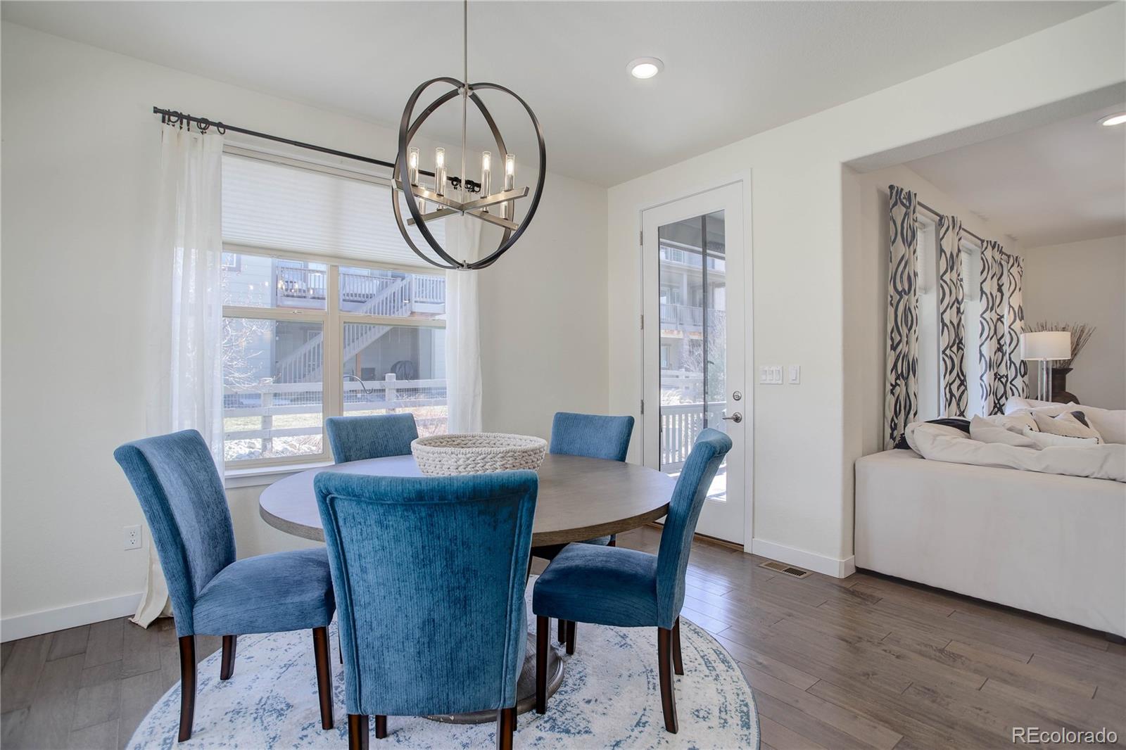 Littleton, Colorado, 80125, United States, 4 Bedrooms Bedrooms, ,3 BathroomsBathrooms,Residential,For Sale,1735899