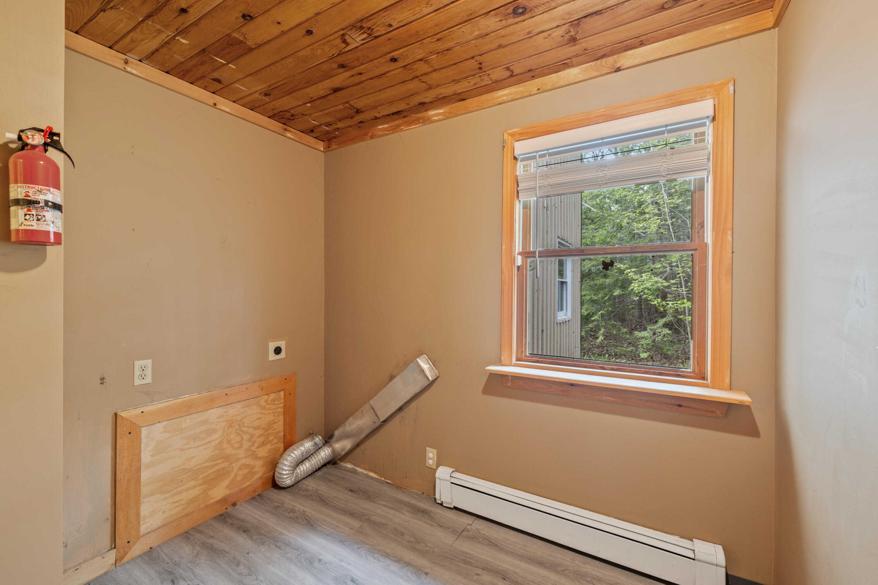 Topsham, Maine, 04086, United States, 4 Bedrooms Bedrooms, ,2 BathroomsBathrooms,Residential,For Sale,1838332