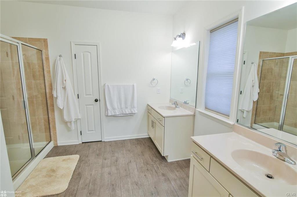 6859 Gwenmawr RD, East Allen Twp, Pennsylvania, 18017, United States, 4 Bedrooms Bedrooms, ,3 BathroomsBathrooms,Residential,For Sale,6859 Gwenmawr RD,1629068
