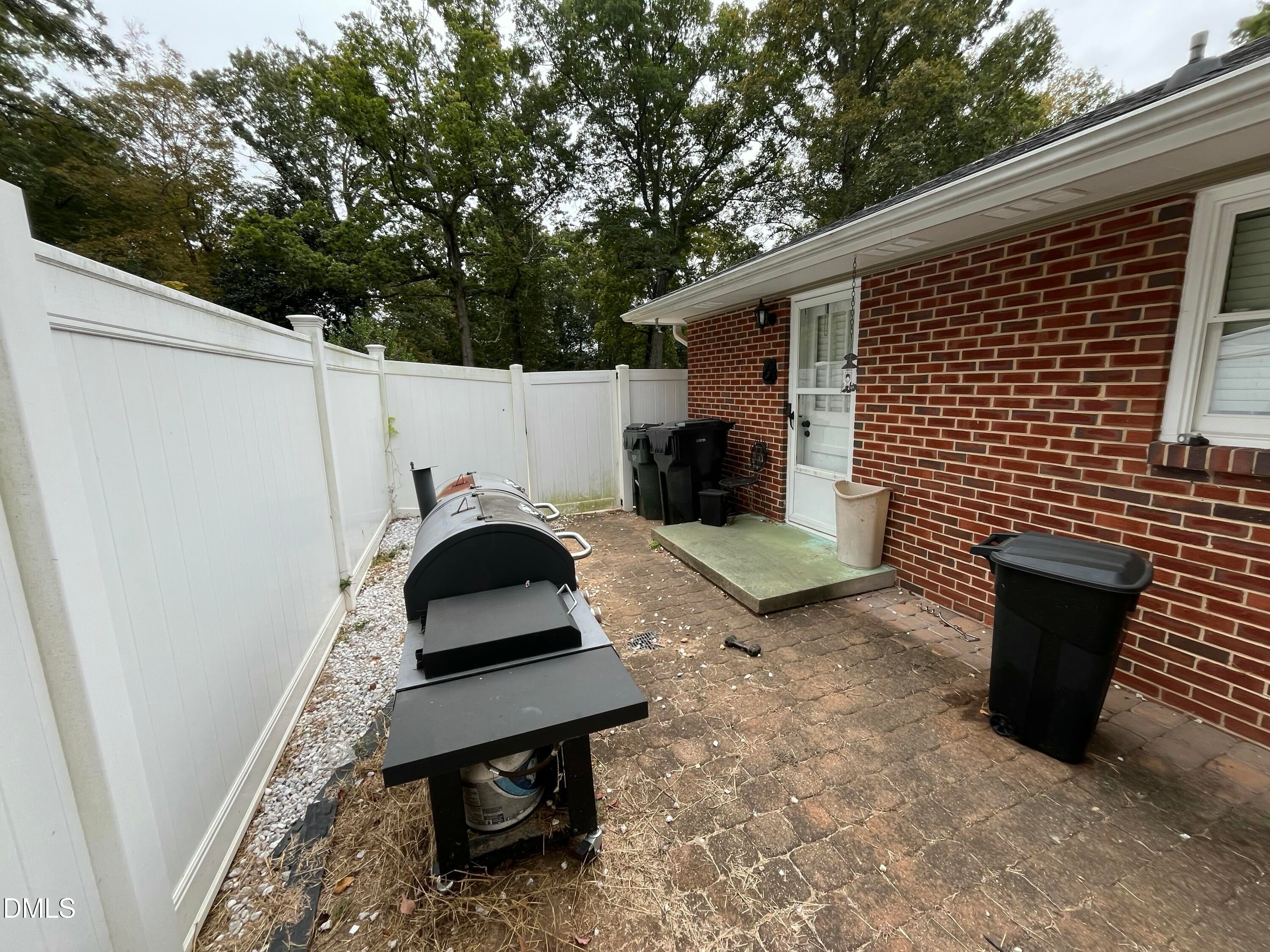 Burlington, North Carolina, 27215, United States, 6 Bedrooms Bedrooms, ,5 BathroomsBathrooms,Residential,For Sale,1999831