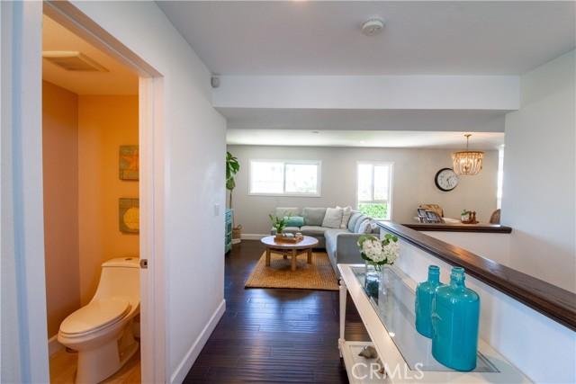 Redondo Beach, California, 90277, United States, 3 Bedrooms Bedrooms, ,2 BathroomsBathrooms,Residential,For Sale,1914316