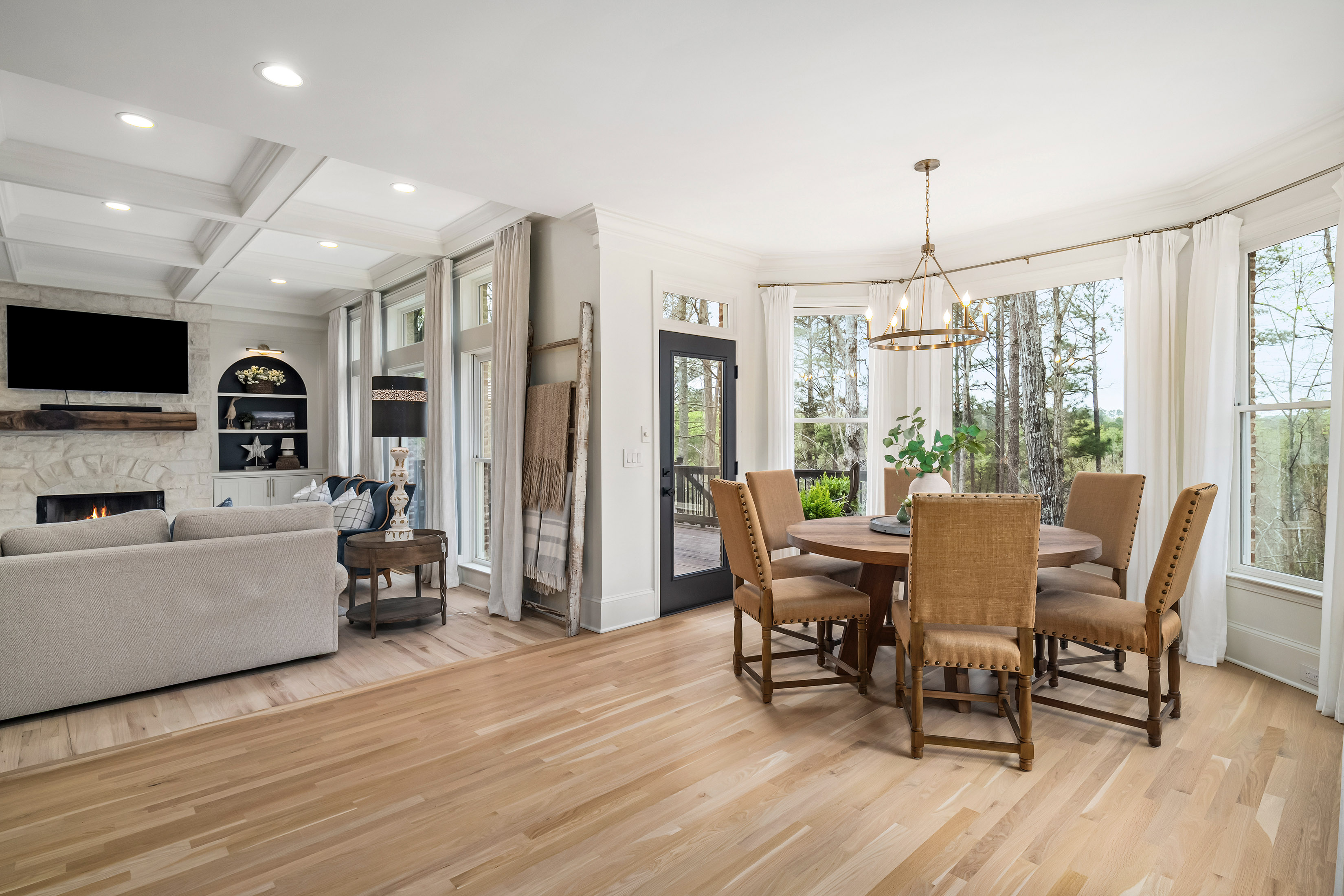  Meticulously Updated Milton Home - 物件實景