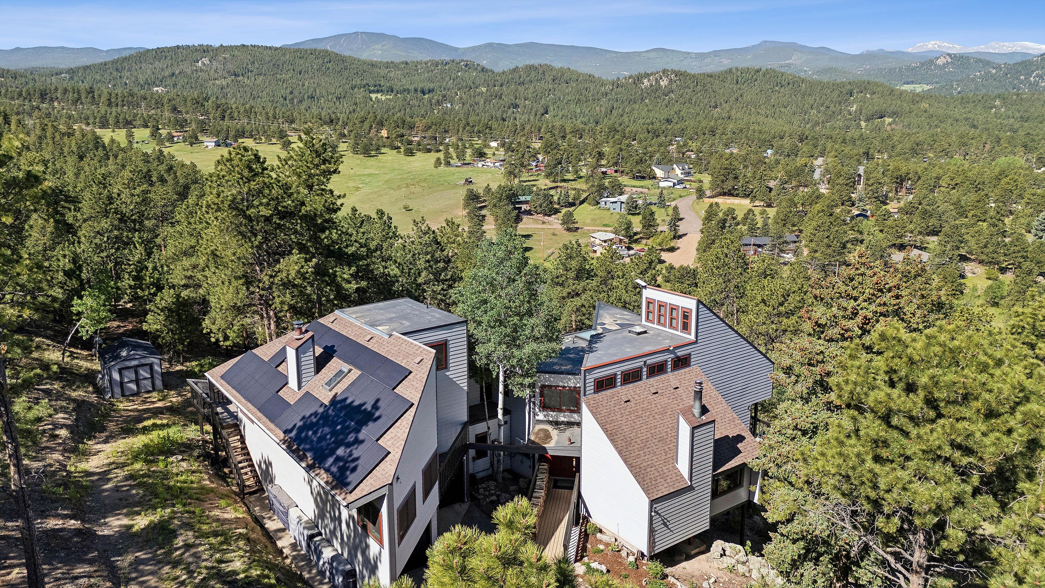  Experience Refined Mid-Century Inspired Mountain Living on 3.37 Acres - 物件實景