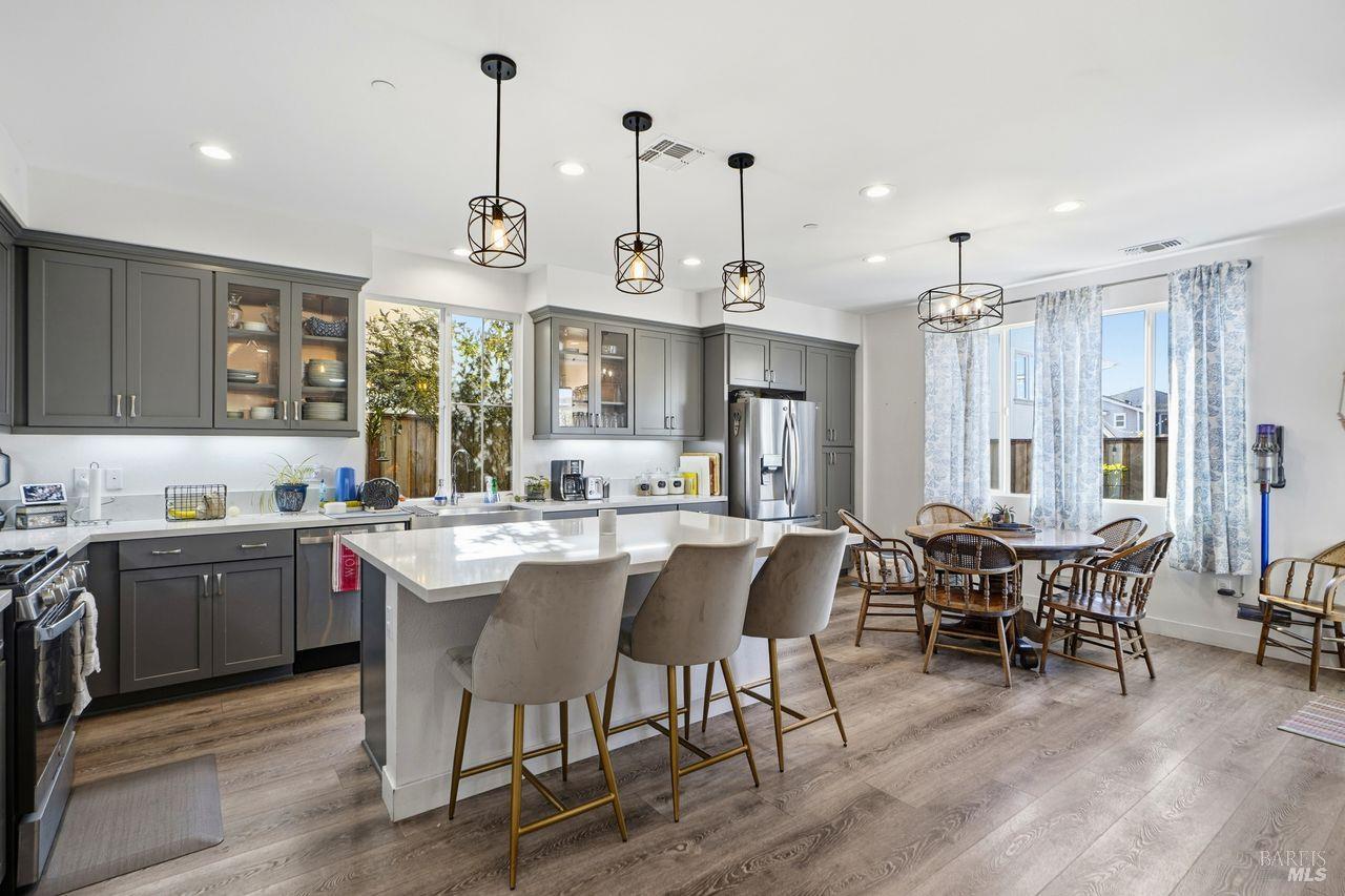 Santa Rosa, California, 95403, United States, 3 Bedrooms Bedrooms, ,3 BathroomsBathrooms,Residential,For Sale,1999891