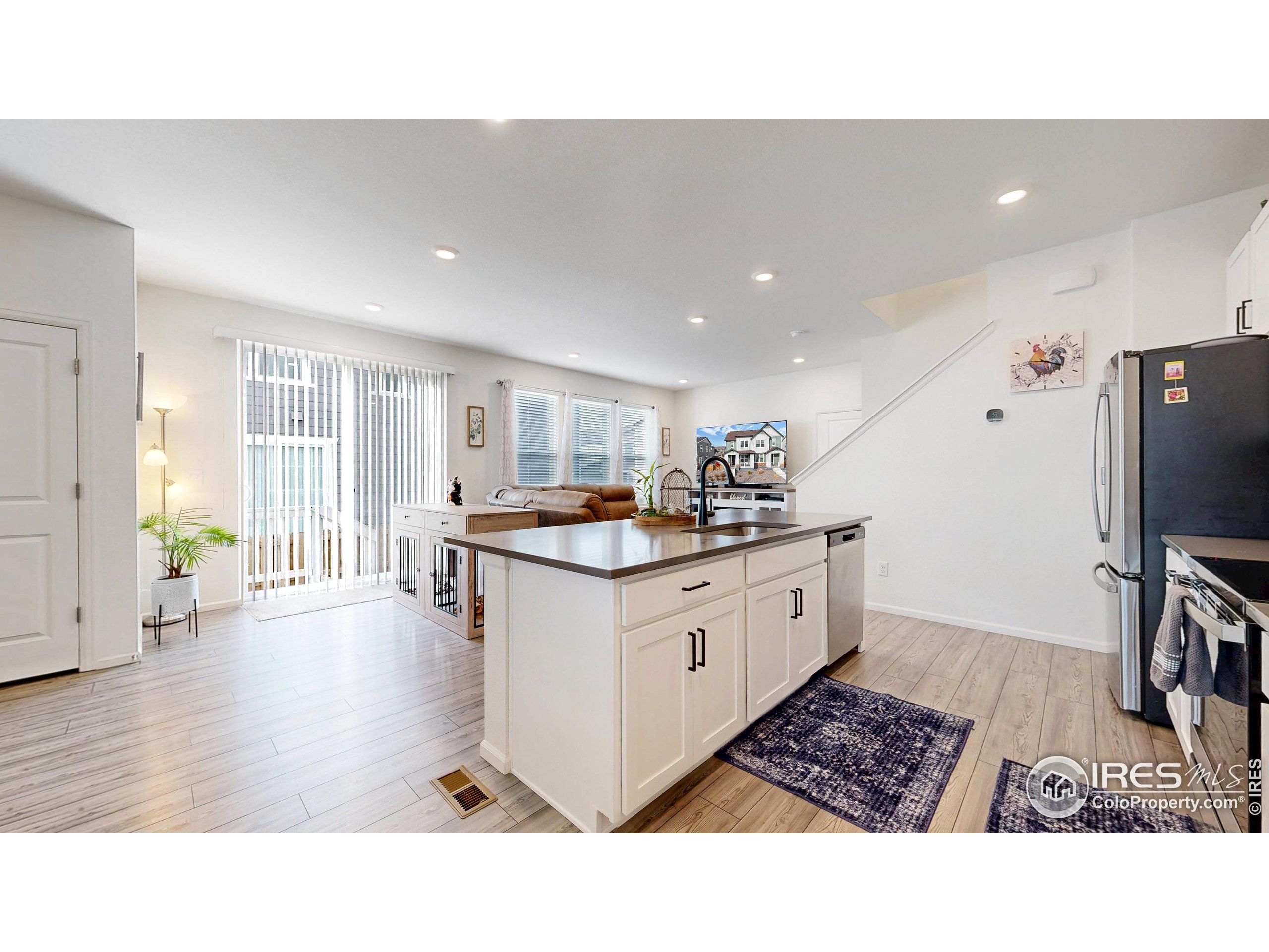 Commerce City, Colorado, 80022, United States, 3 Bedrooms Bedrooms, ,2 BathroomsBathrooms,Residential,For Sale,1987529