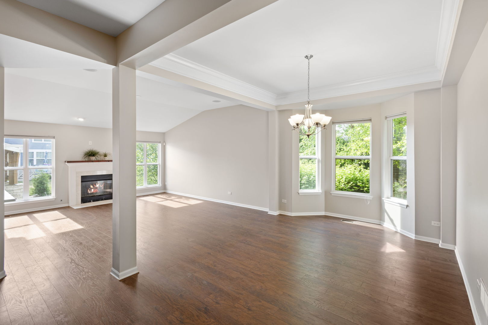 Sugar Grove, Illinois, 60554, United States, 5 Bedrooms Bedrooms, ,4 BathroomsBathrooms,Residential,For Sale,1955061