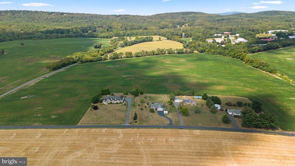 Frederick, Maryland, 21703, United States, 3 Bedrooms Bedrooms, ,3 BathroomsBathrooms,Residential,For Sale,1935163