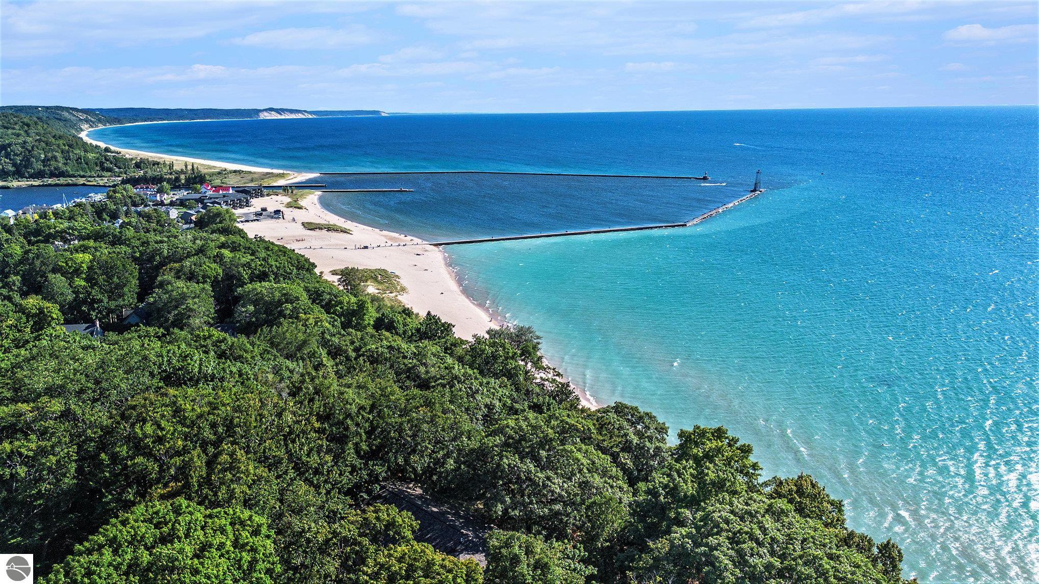 Frankfort, Michigan, 49635-9746, United States, 7 Bedrooms Bedrooms, ,5 BathroomsBathrooms,Residential,For Sale,1975140