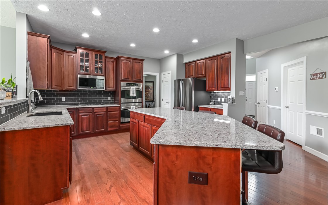 Adams Twp, Pennsylvania, 16046, United States, 4 Bedrooms Bedrooms, ,4 BathroomsBathrooms,Residential,For Sale,1827880