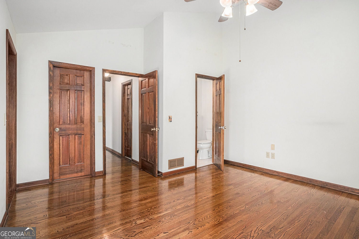 Dahlonega, Georgia, 30533, United States, 3 Bedrooms Bedrooms, ,2 BathroomsBathrooms,Residential,For Sale,1858994