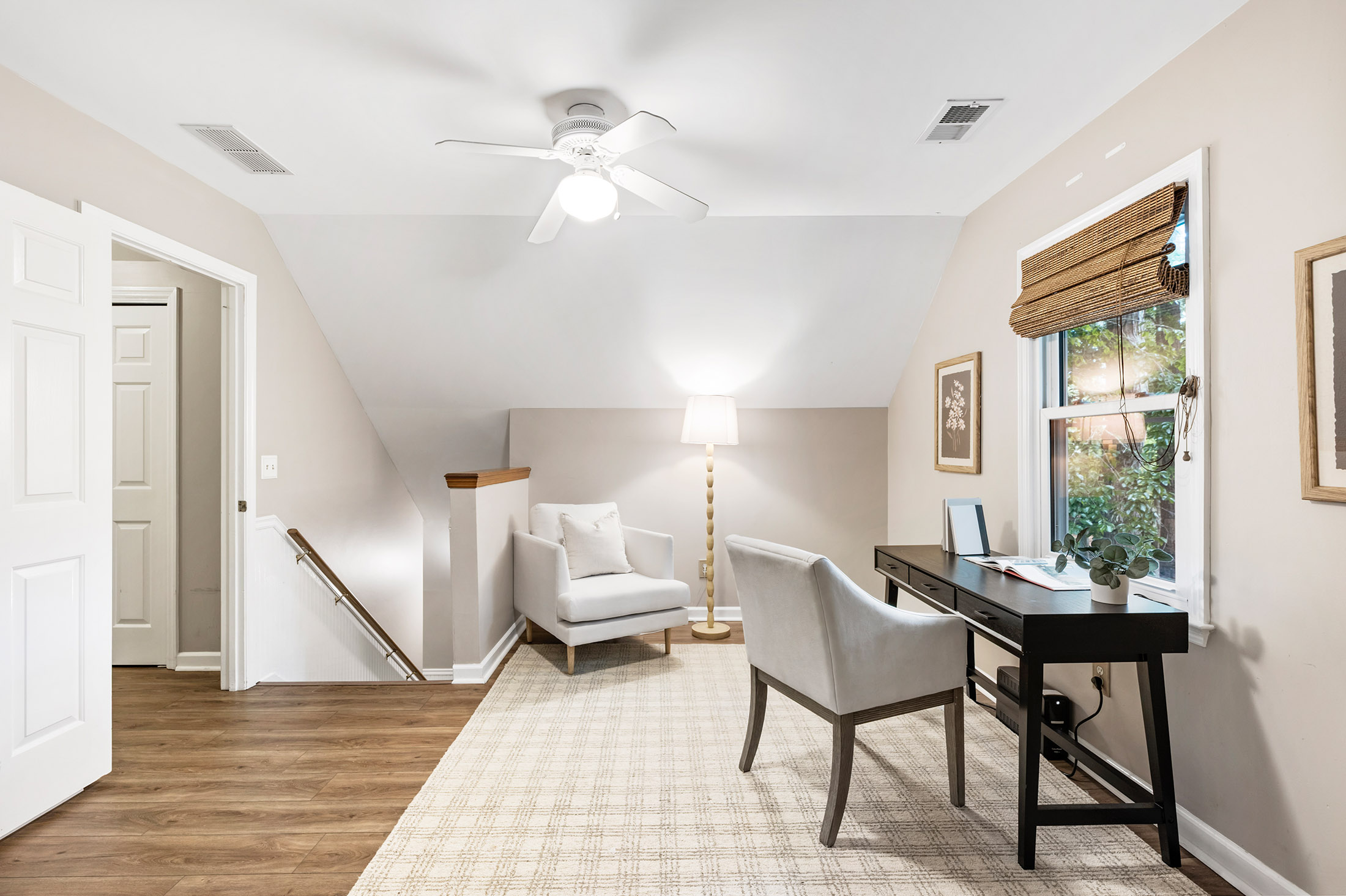  Andover North Home Blends Privacy and Convenience - 物件實景