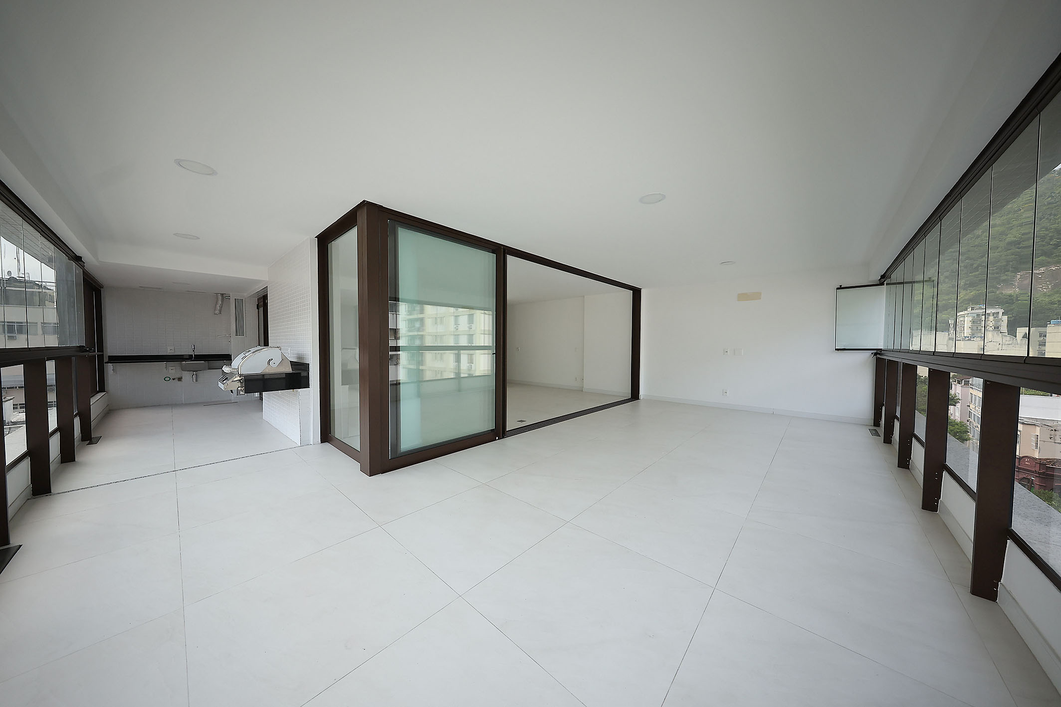  New apartment with three suites and high-end amenities - 物件實景