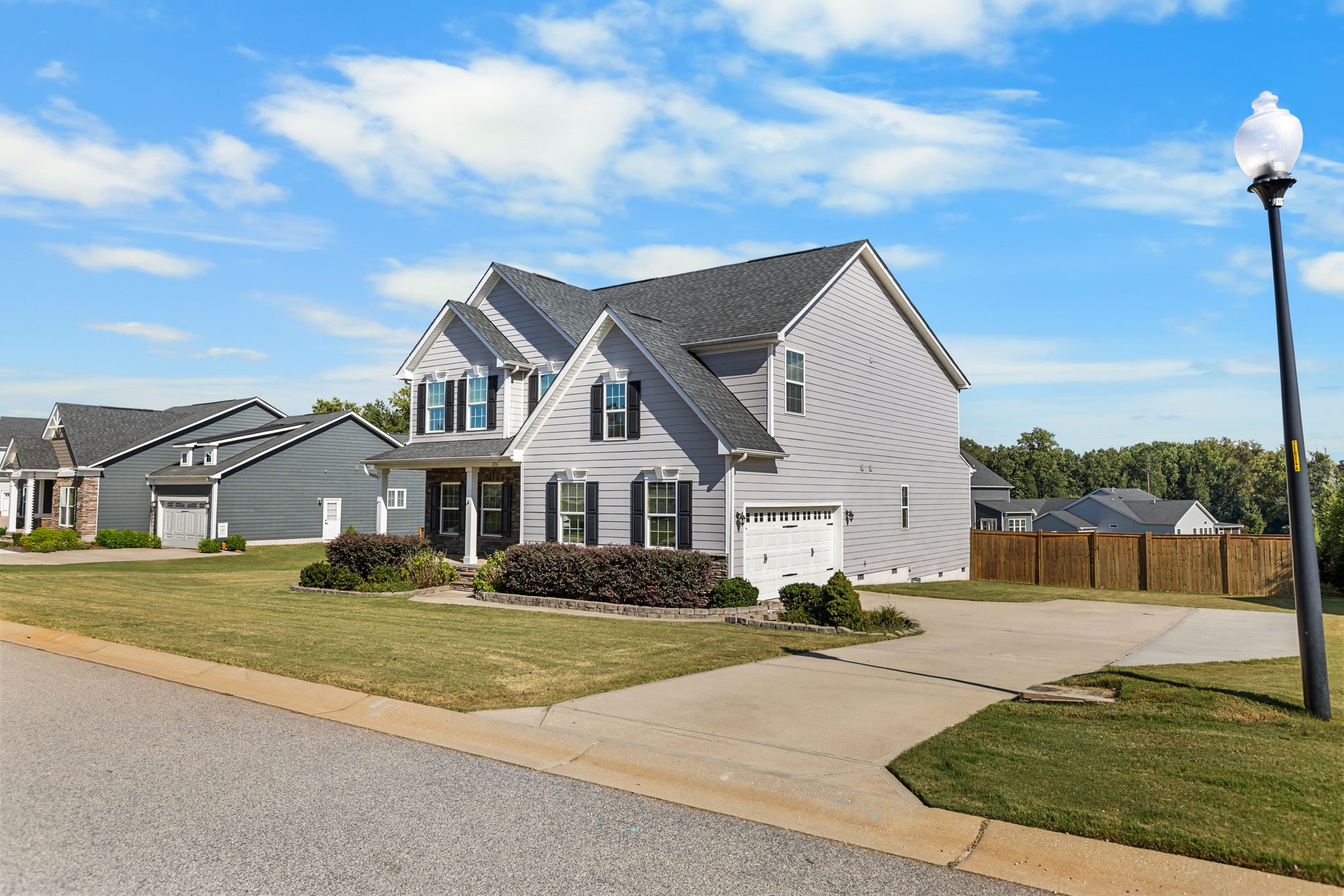  216 Edwin Ellis Dr, Greer, SC 29651 - 物件實景