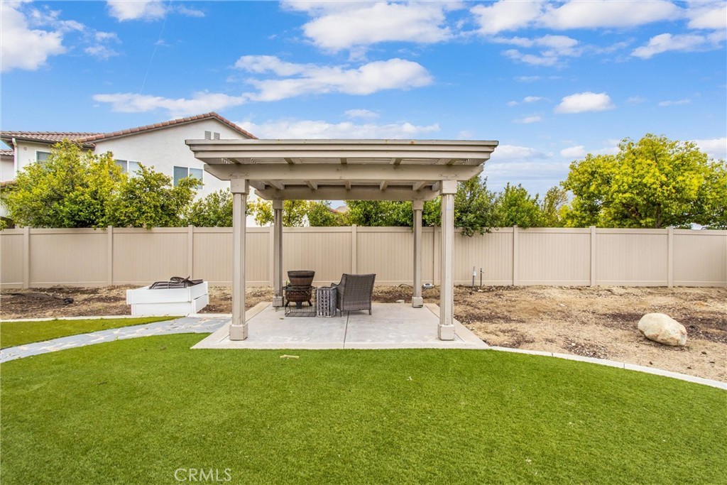 Redlands, California, 92374, United States, 4 Bedrooms Bedrooms, ,2 BathroomsBathrooms,Residential,For Sale,1982377