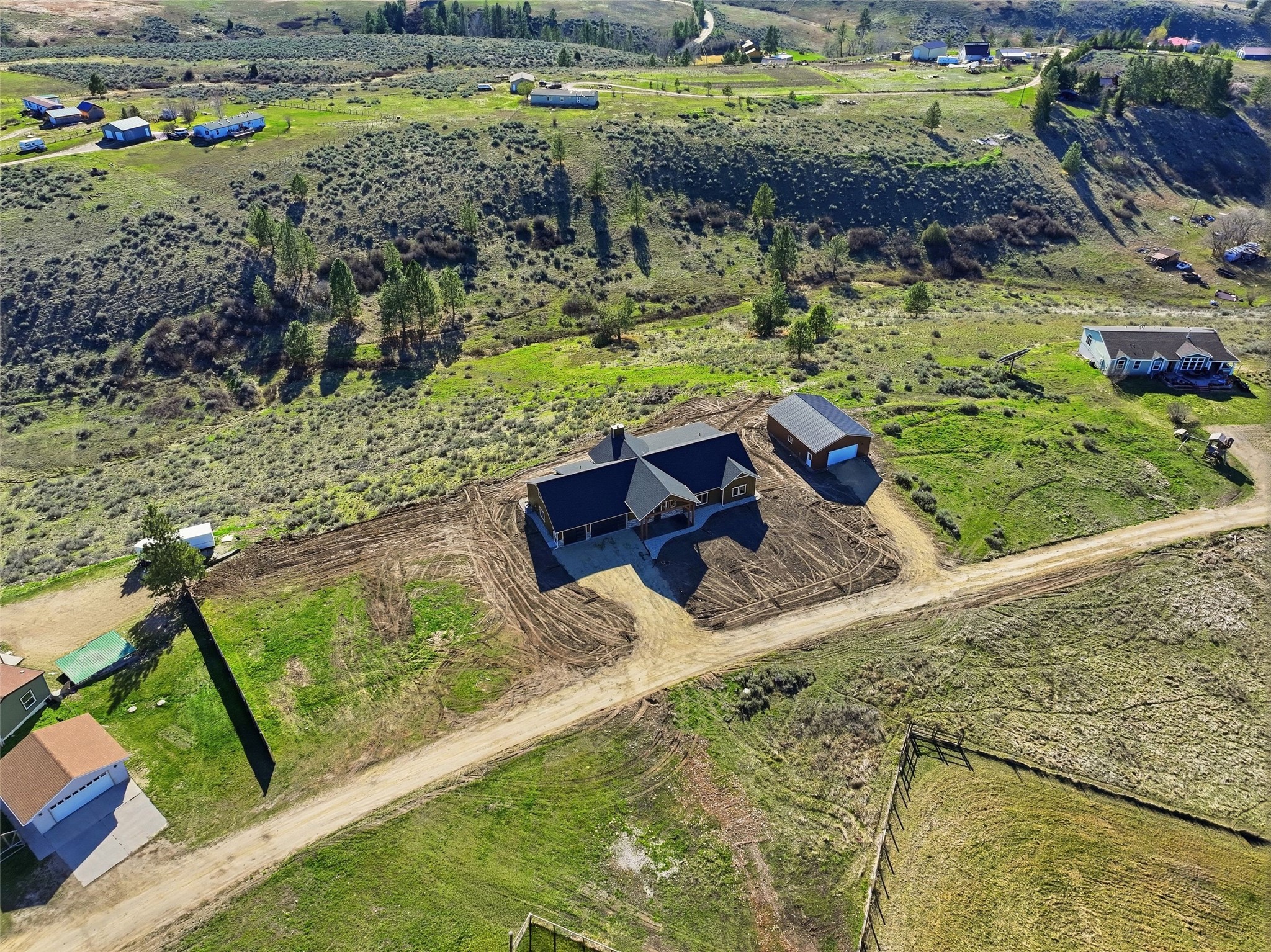  475 Ashleigh Lane - 物件實景