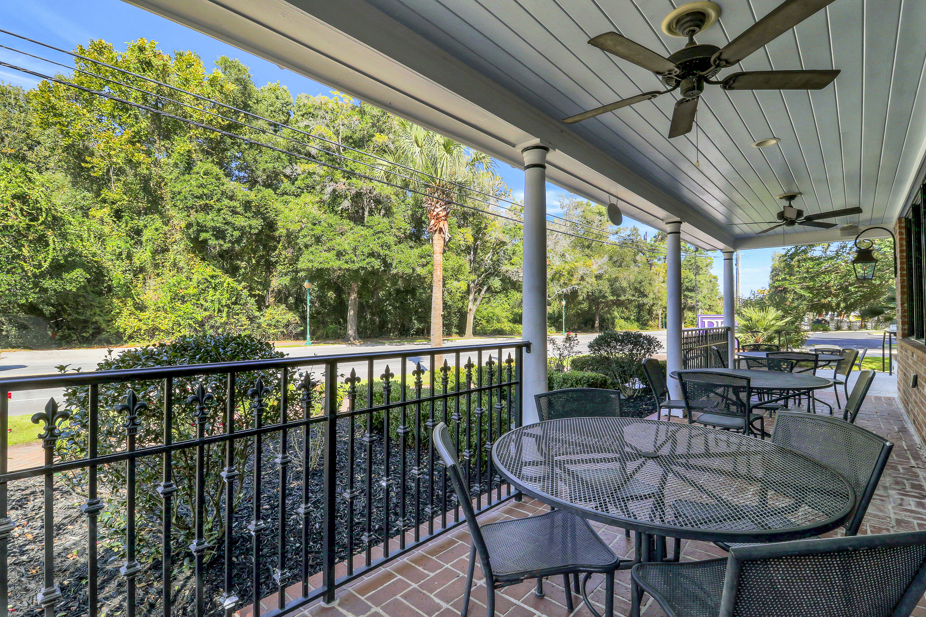  8026 Main Street, Ridgeland - 物件實景