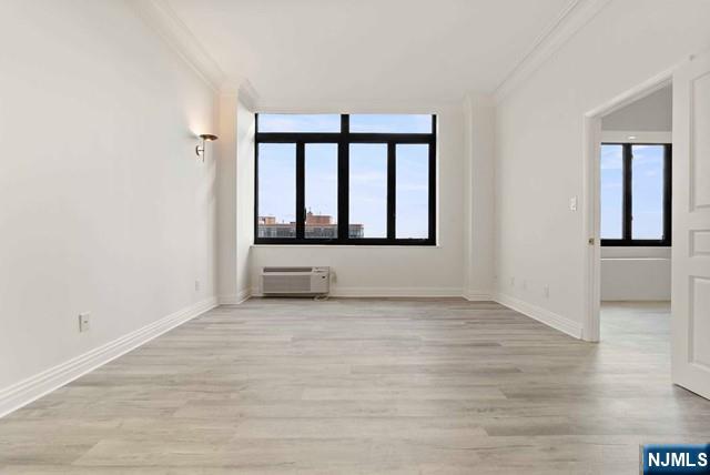 Cliffside Park, New Jersey, 07010, United States, 3 Bedrooms Bedrooms, ,4 BathroomsBathrooms,Residential,For Sale,1885354