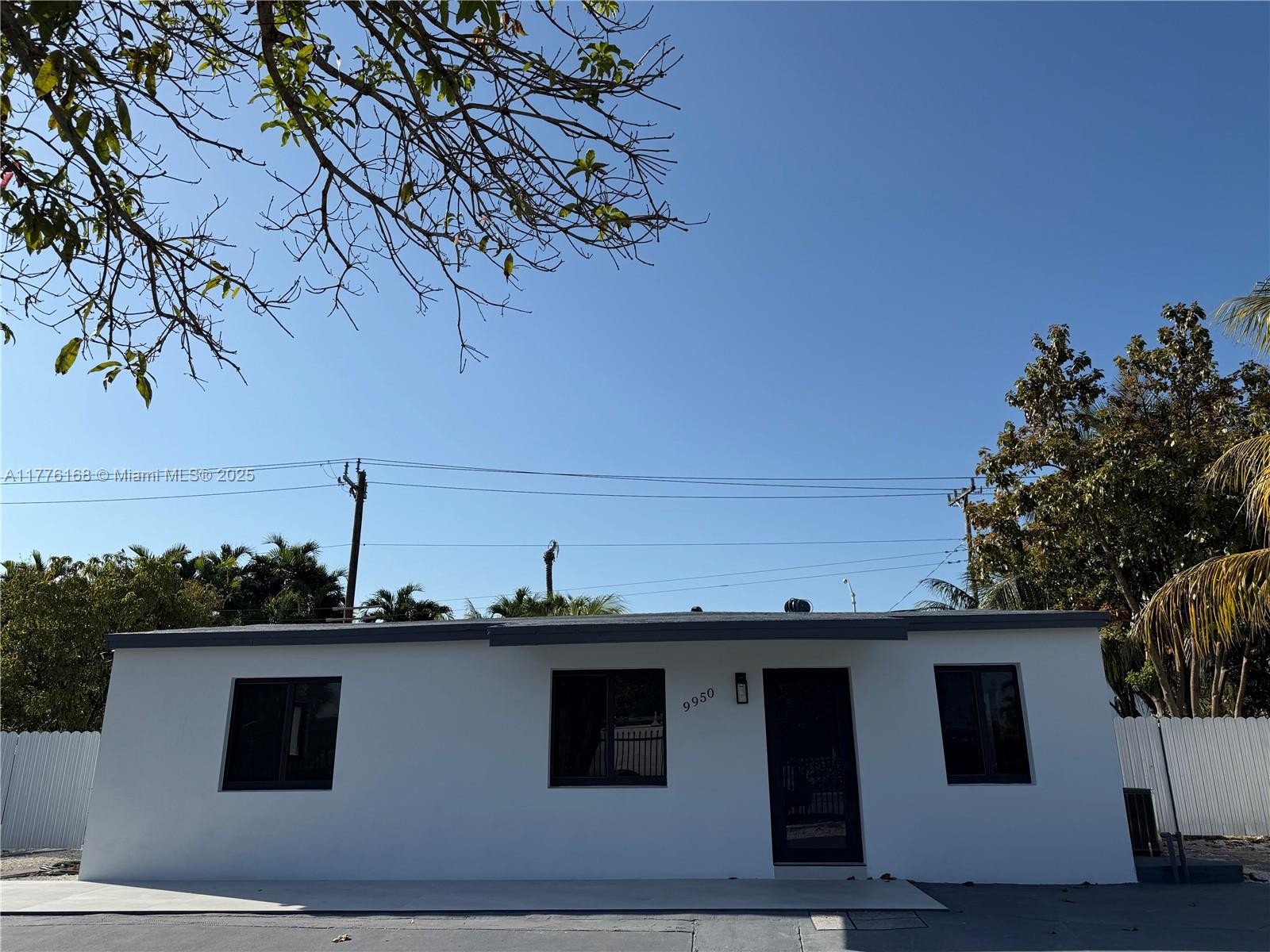 Miami, Florida, 33165, United States, 4 Bedrooms Bedrooms, ,3 BathroomsBathrooms,Residential,For Sale,1849955