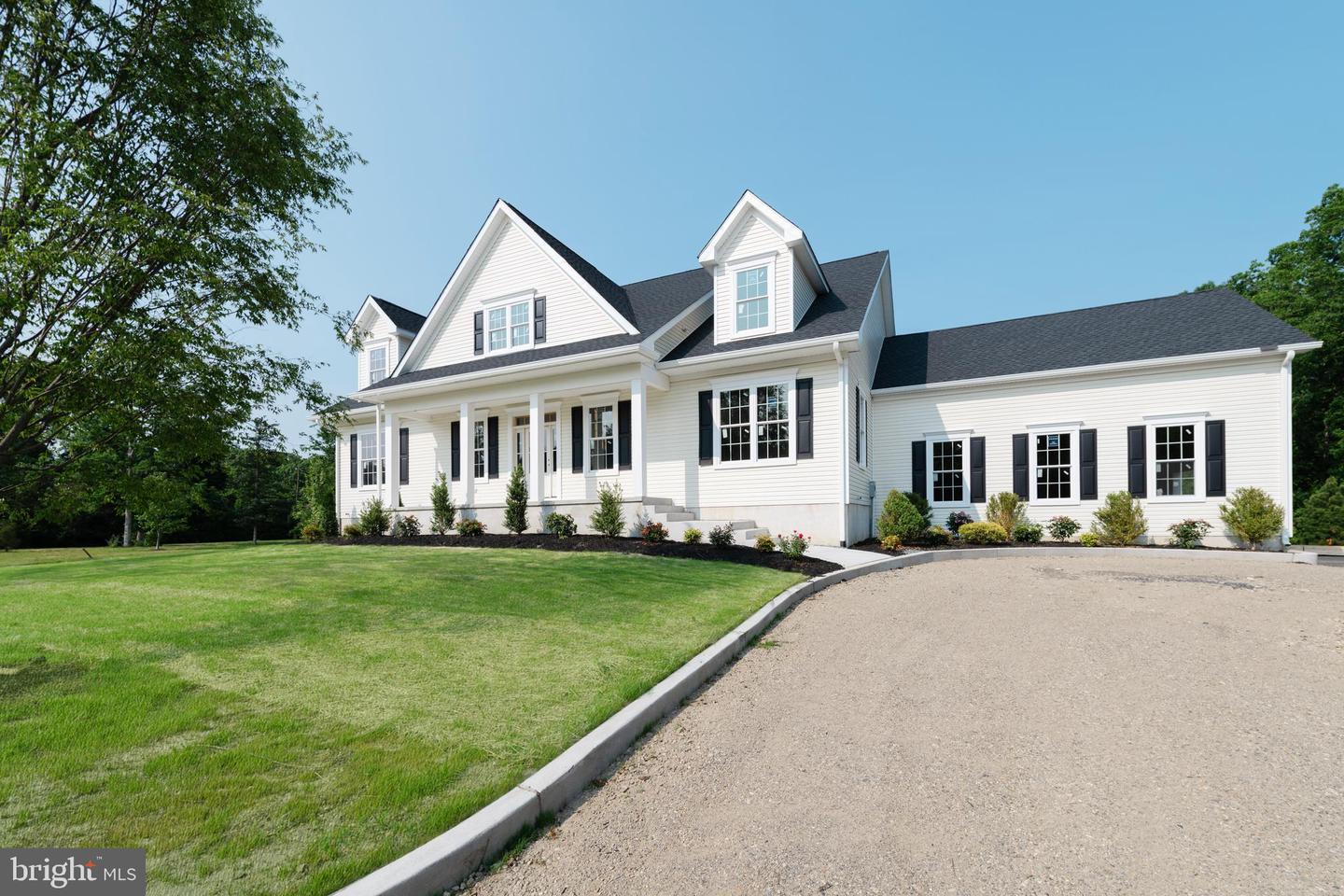 ATCO, New Jersey, 08004, United States, 4 Bedrooms Bedrooms, ,5 BathroomsBathrooms,Residential,For Sale,1981794