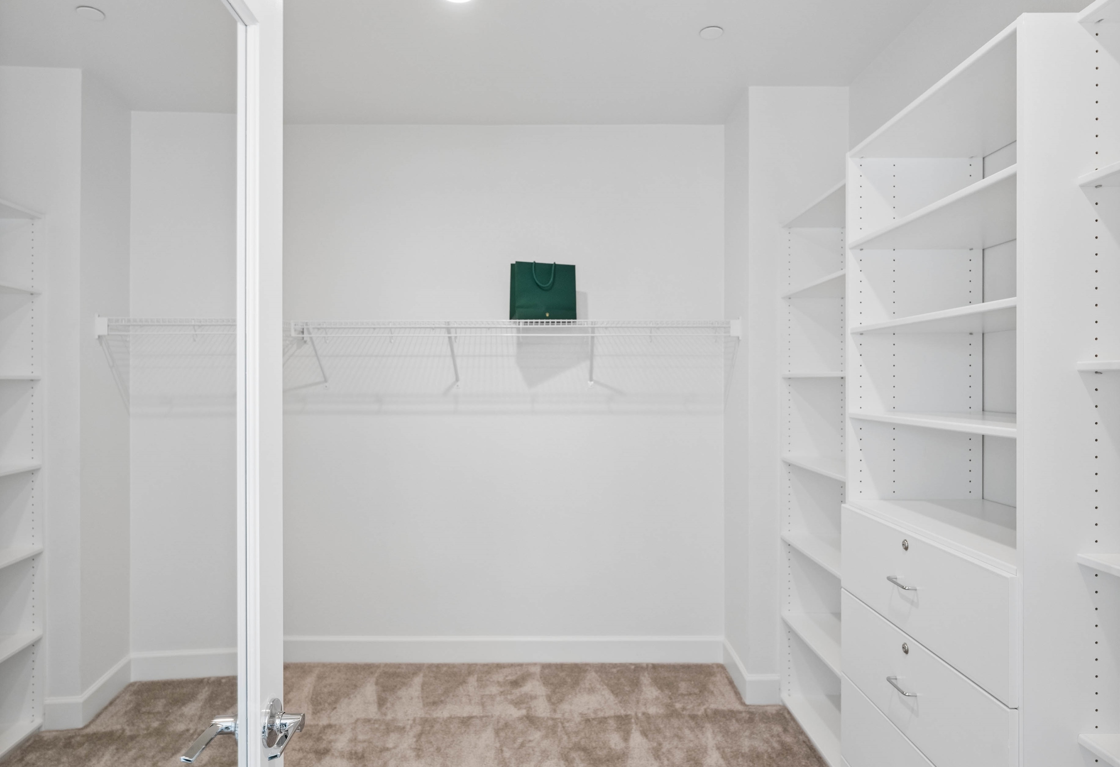  Elevated Living Meets Modern Comfort - 物件實景