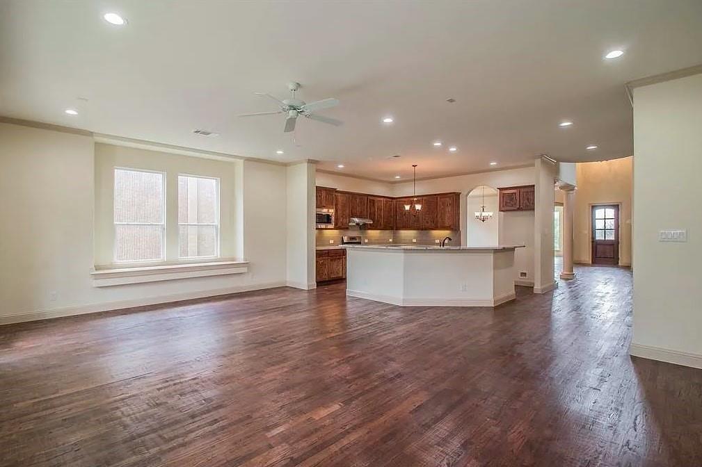Irving, Texas, 75038, United States, 4 Bedrooms Bedrooms, ,5 BathroomsBathrooms,Residential,For Sale,1836156