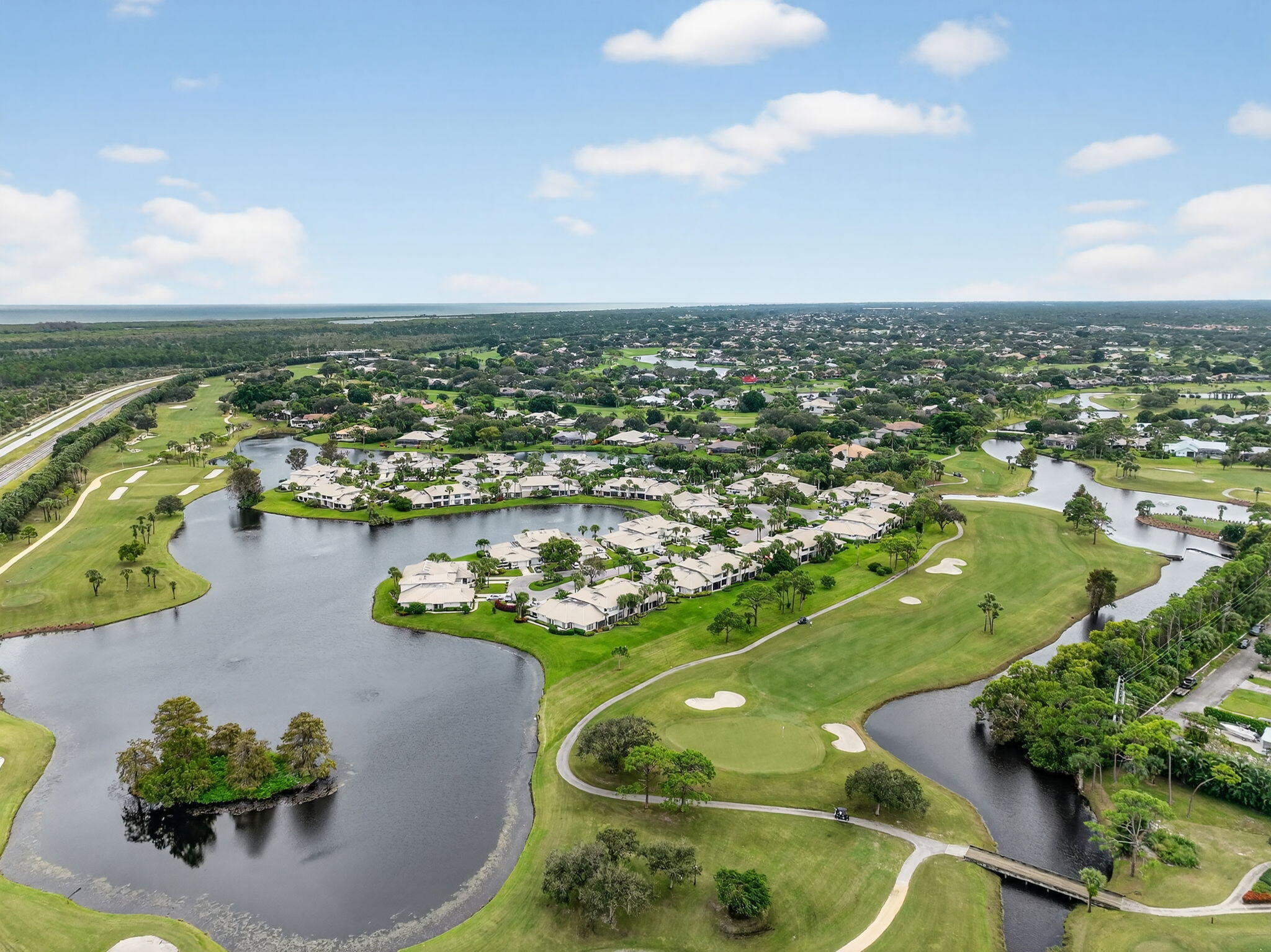 Stuart, Florida, 34997, United States, 3 Bedrooms Bedrooms, ,3 BathroomsBathrooms,Residential,For Sale,1989357